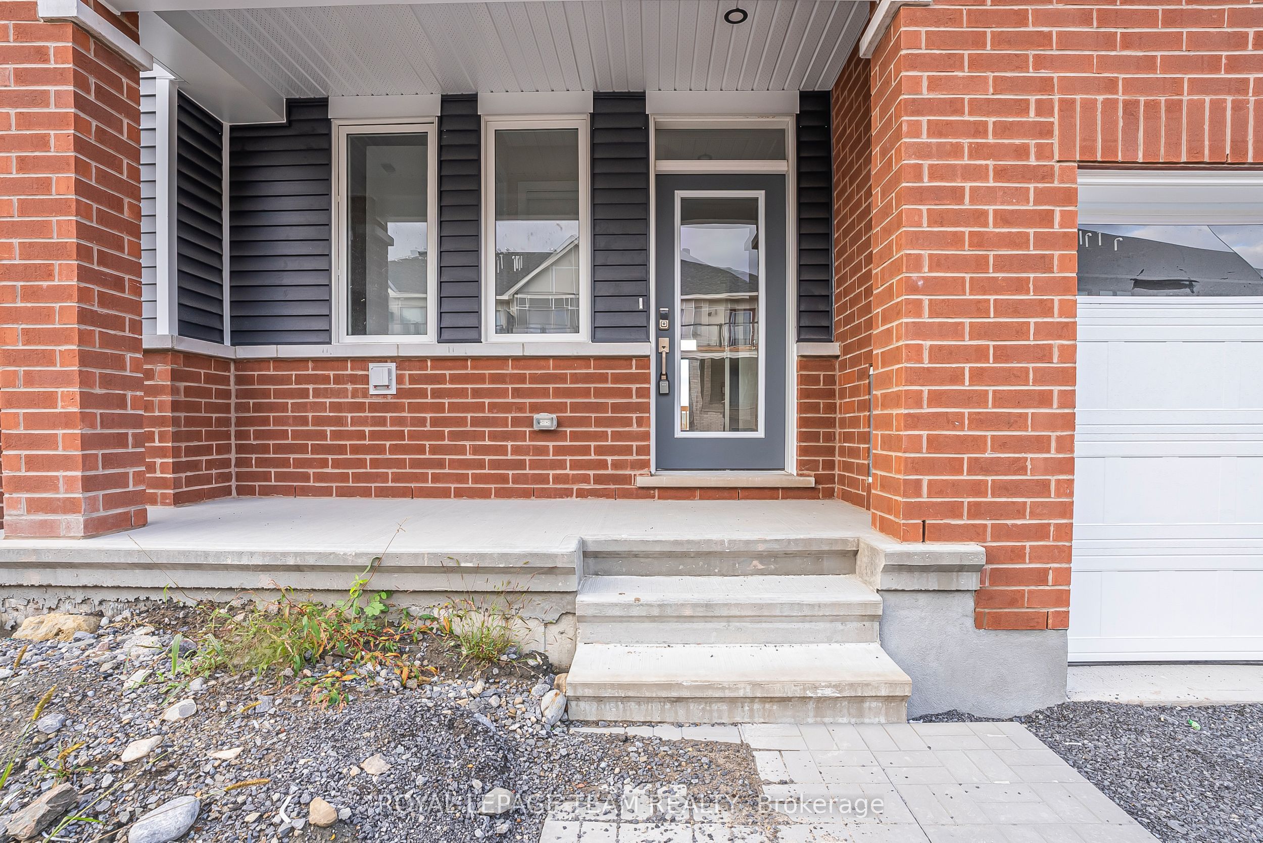 120 Beebalm Cres Property Photo 1