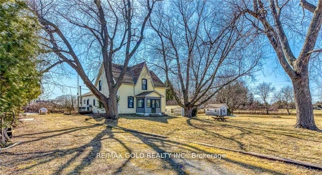 3590 Lake Shore Rd Property Photo 1
