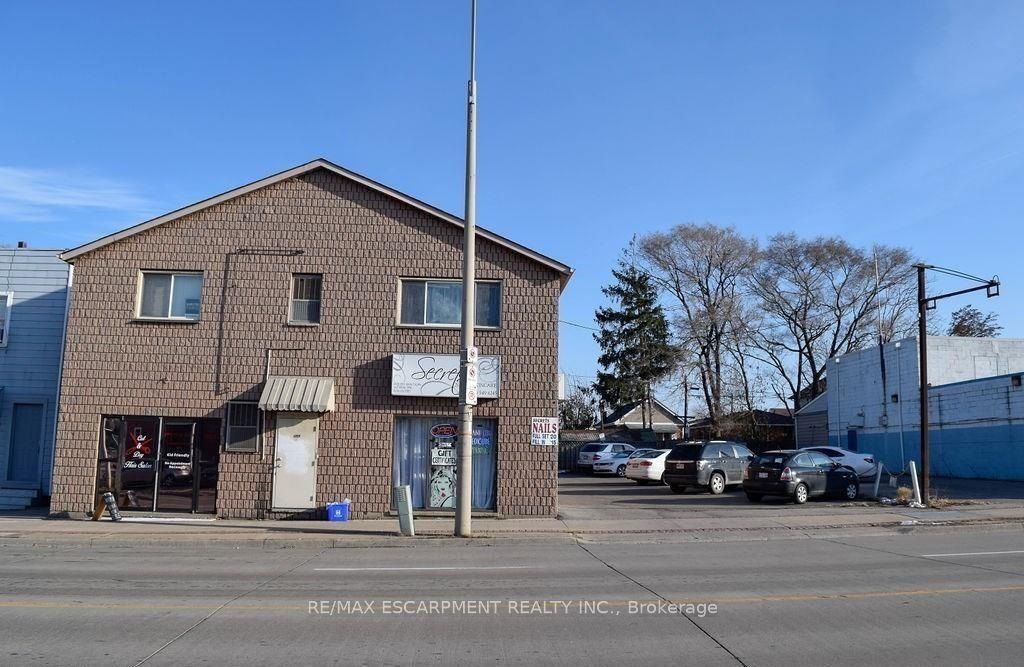 120 Parkdale Avenue N Office #1 Property Photo 12