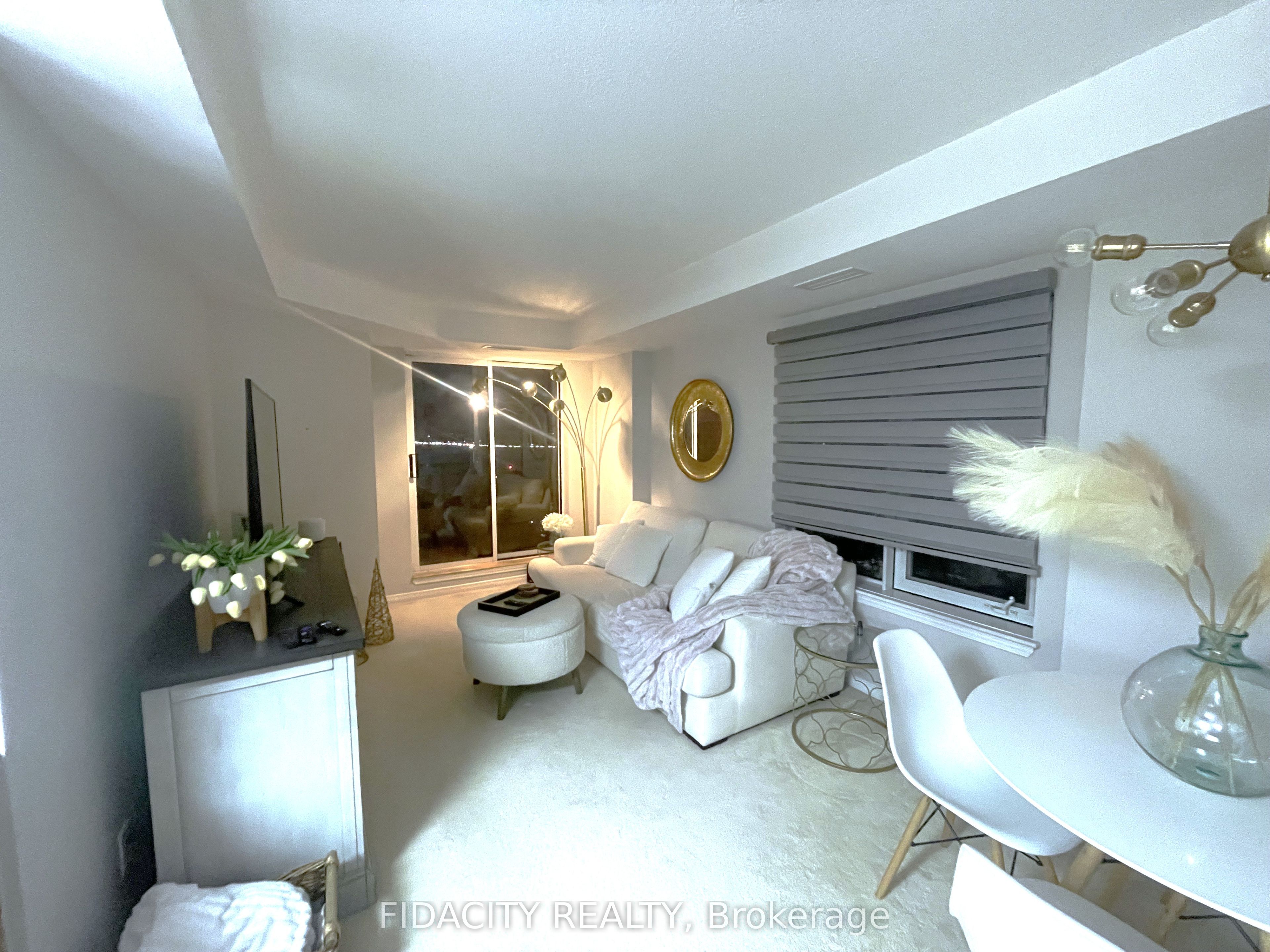 310 Central Park Drive 5l Property Photo 5