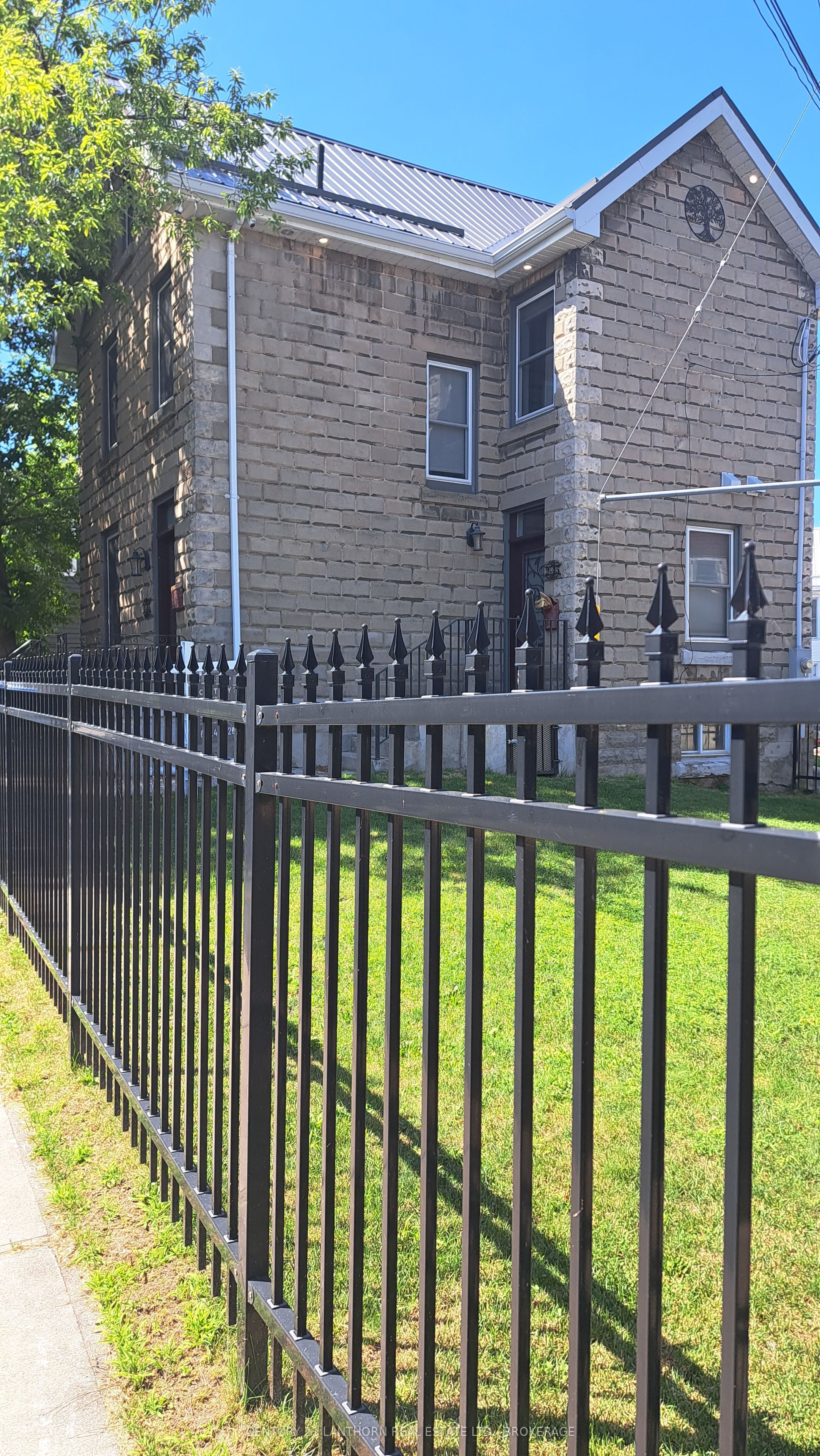 45 Chestnut Street Property Photo 5