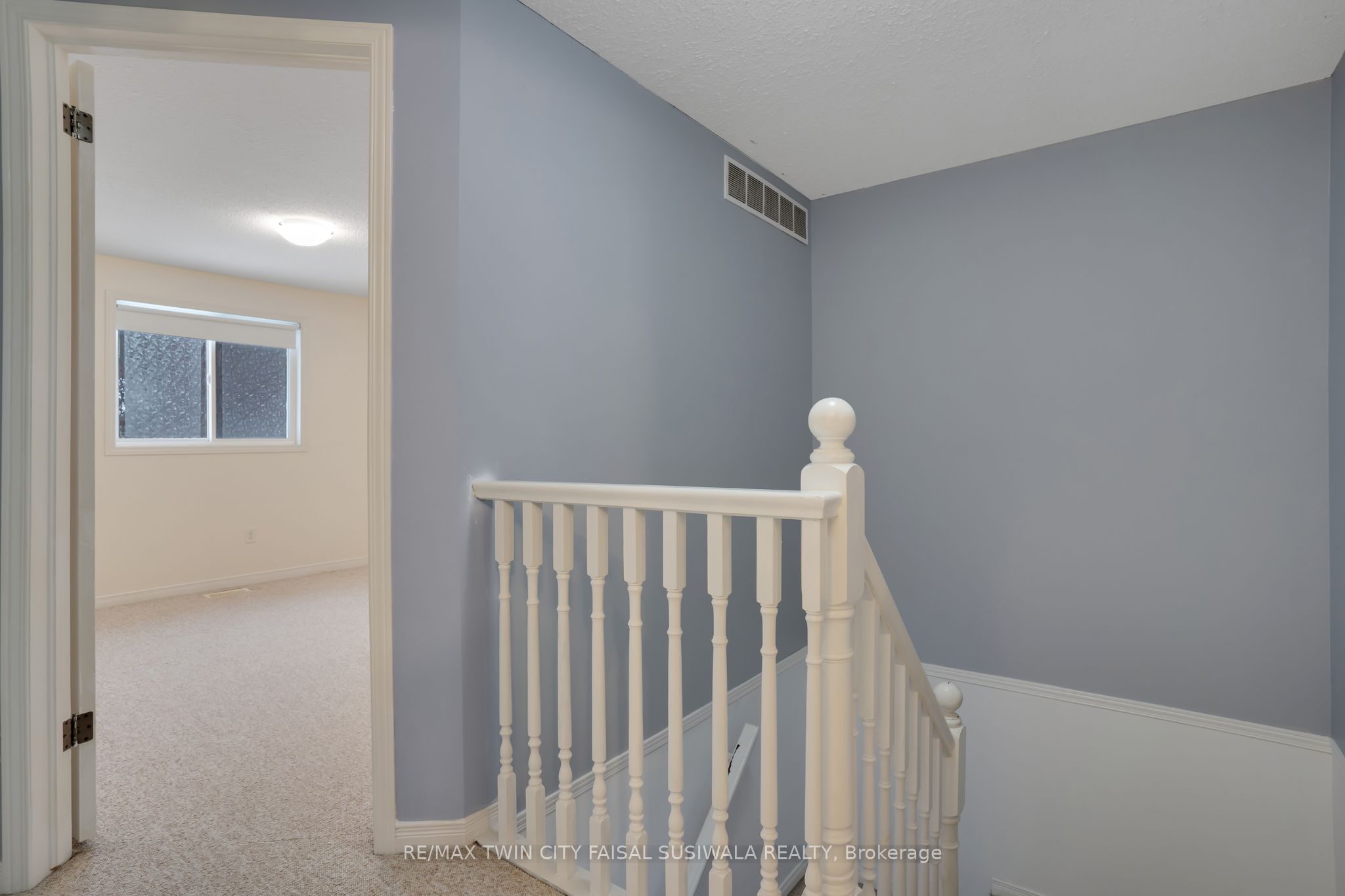 310 Fallowfield Drive Property Photo 11