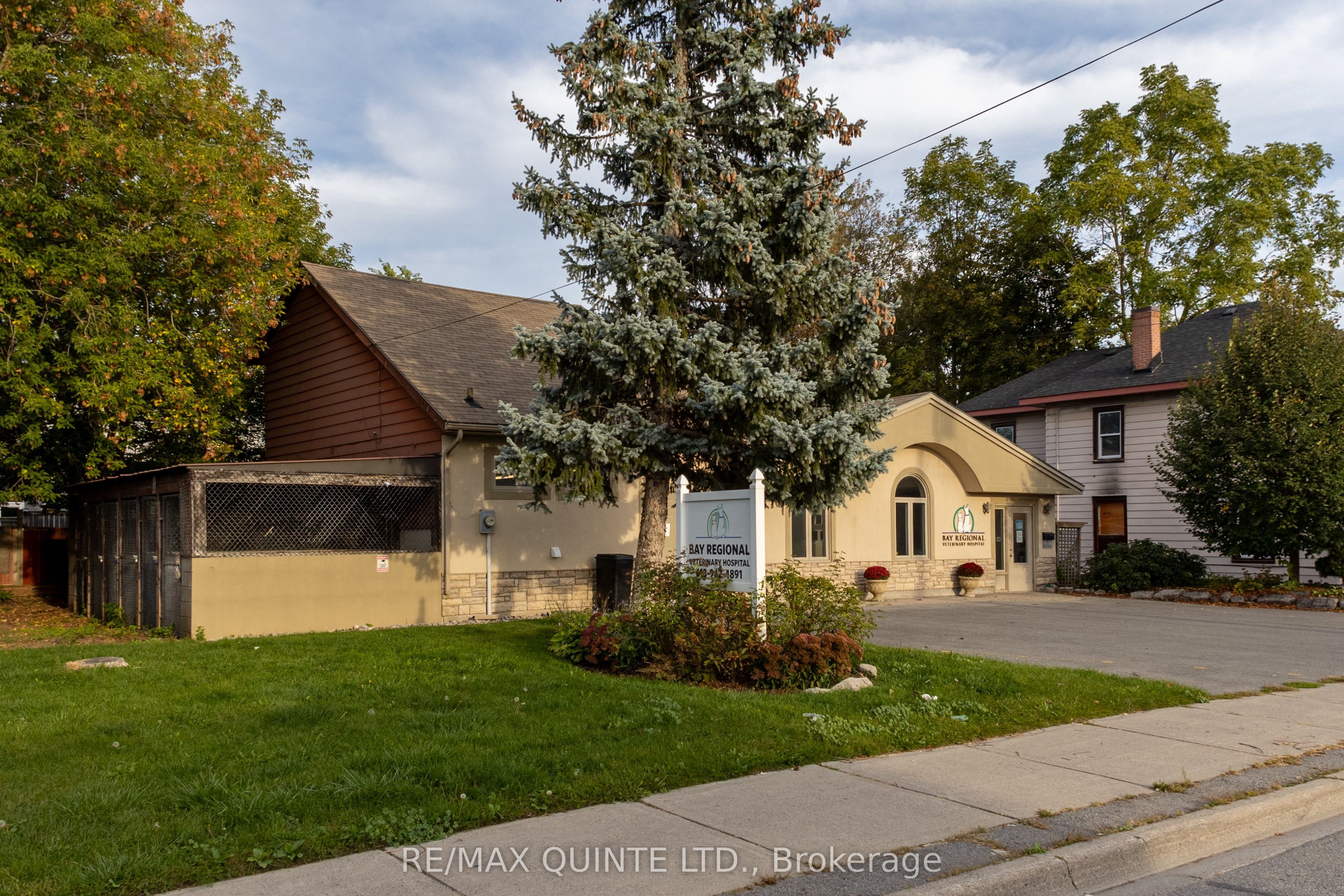 437 Bleecker Avenue Property Photo 3