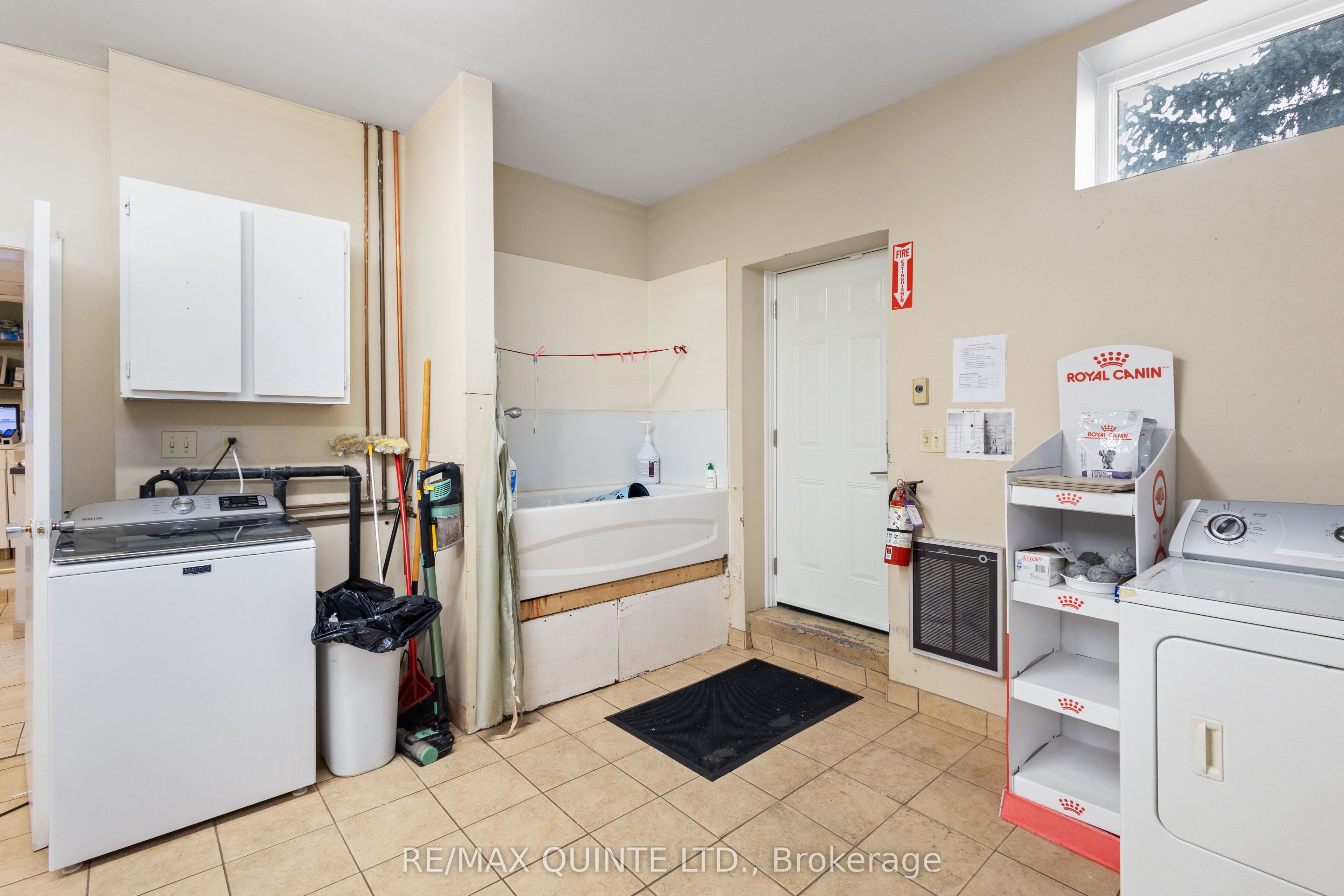 437 Bleecker Avenue Property Photo 16