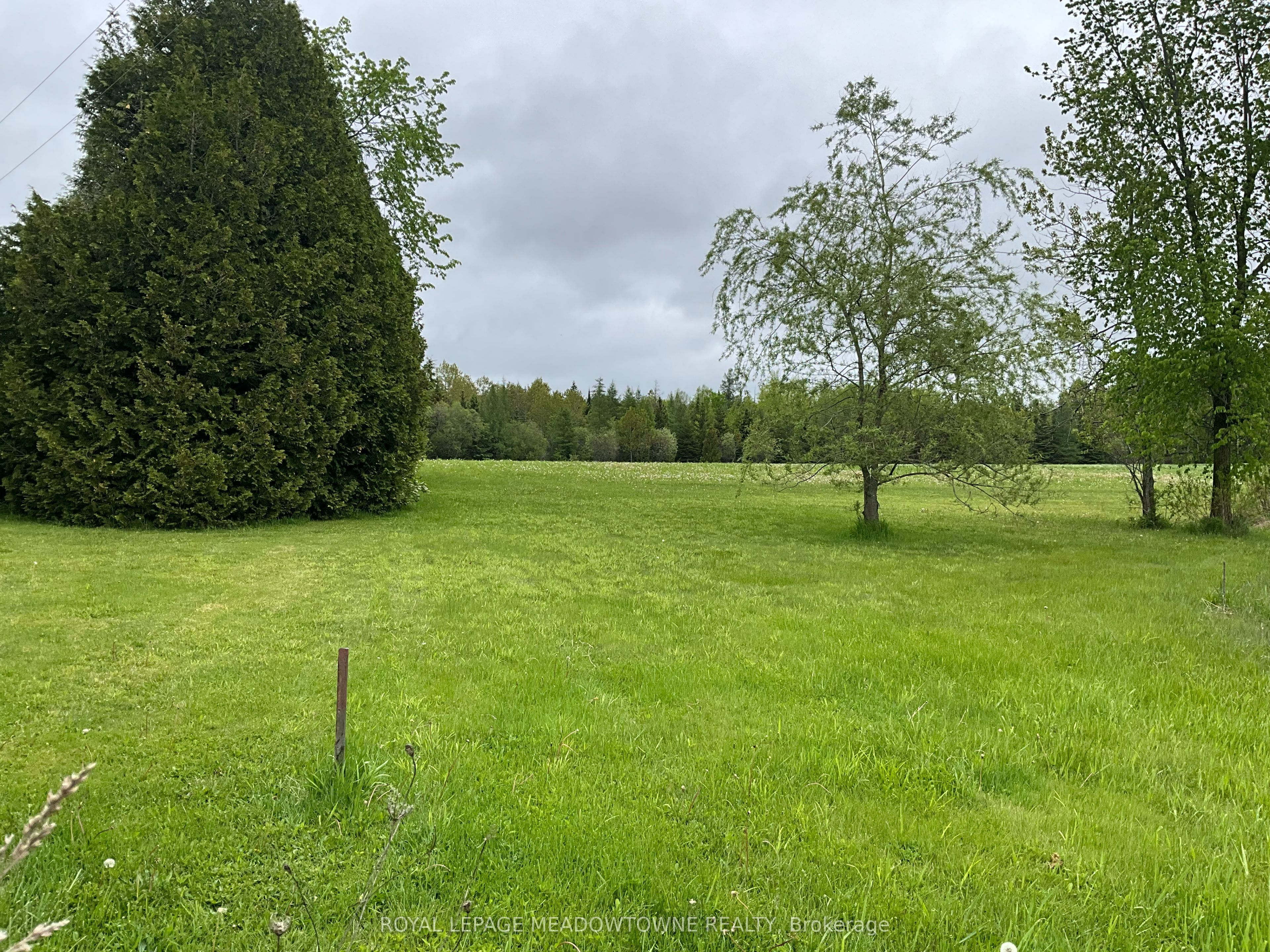 5169 First Line Property Photo 4