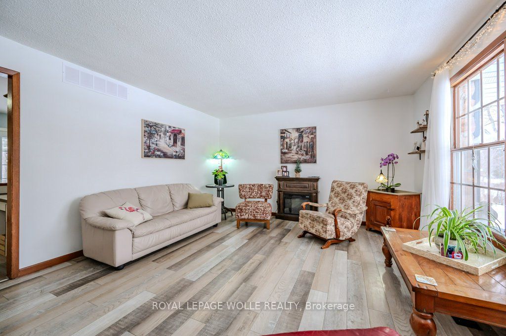 39 Bannockburn Road Property Photo 6