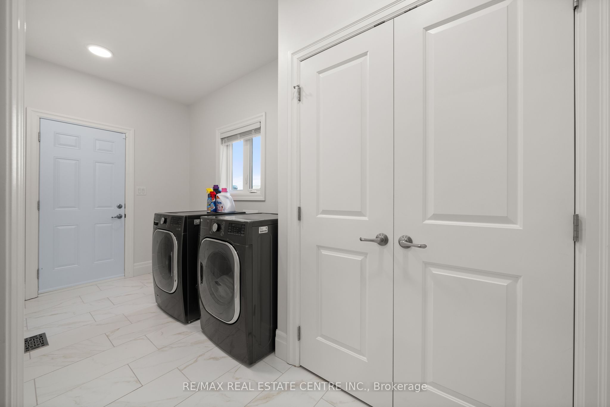 218 Beasley Crescent Property Photo 6