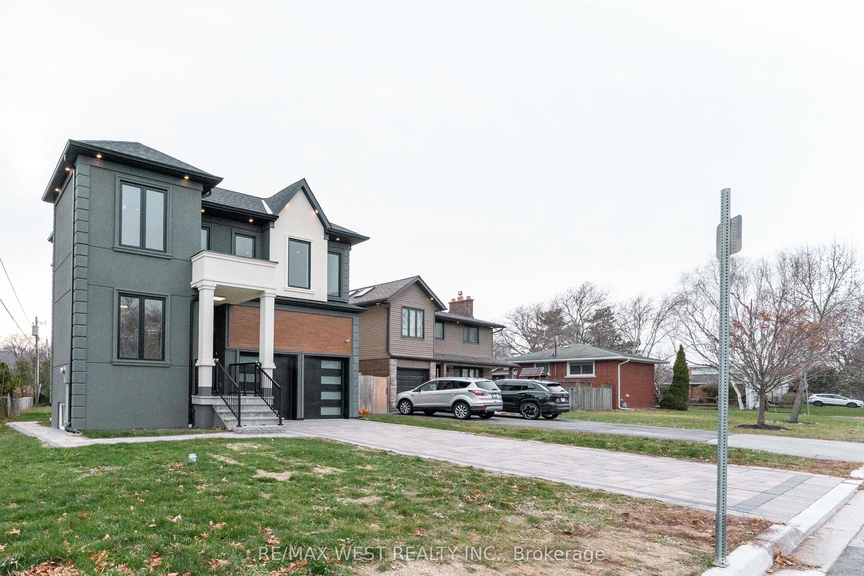 185 Riverview Boulevard Property Photo 2