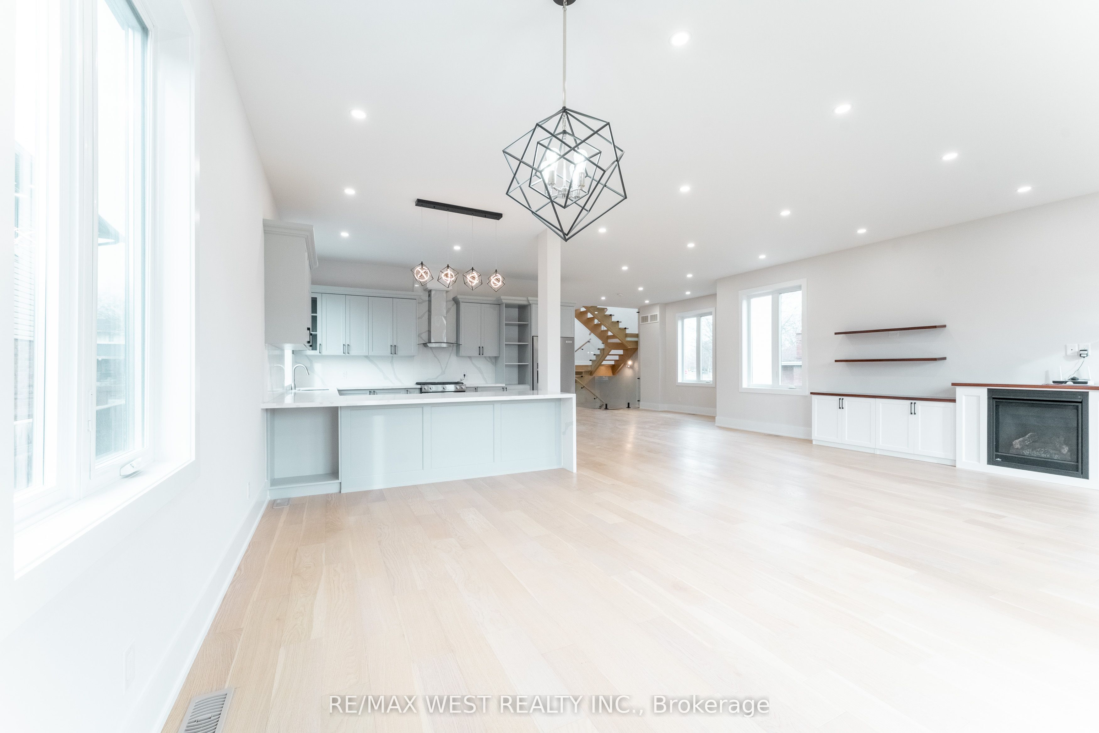 185 Riverview Boulevard Property Photo 11