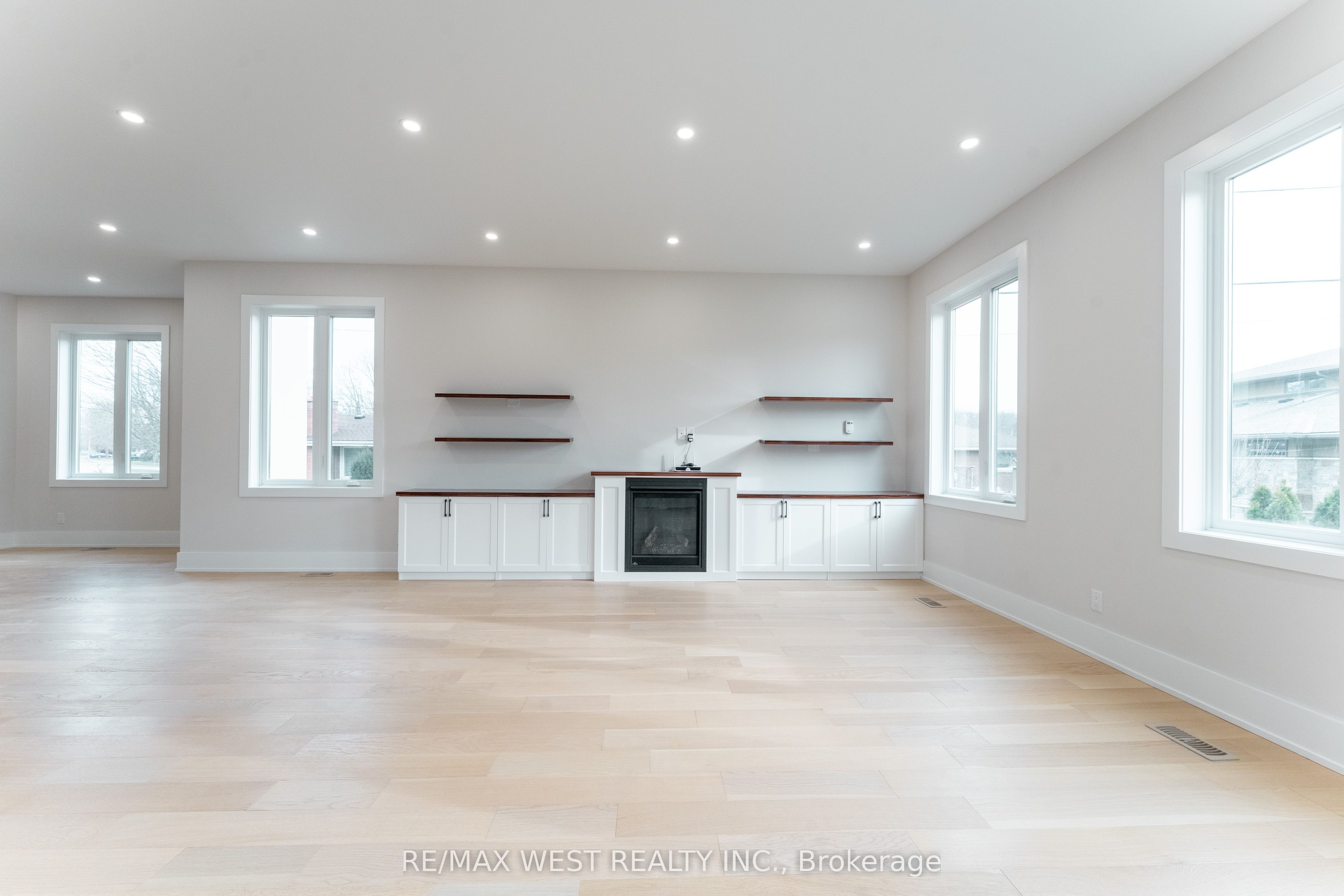 185 Riverview Boulevard Property Photo 12