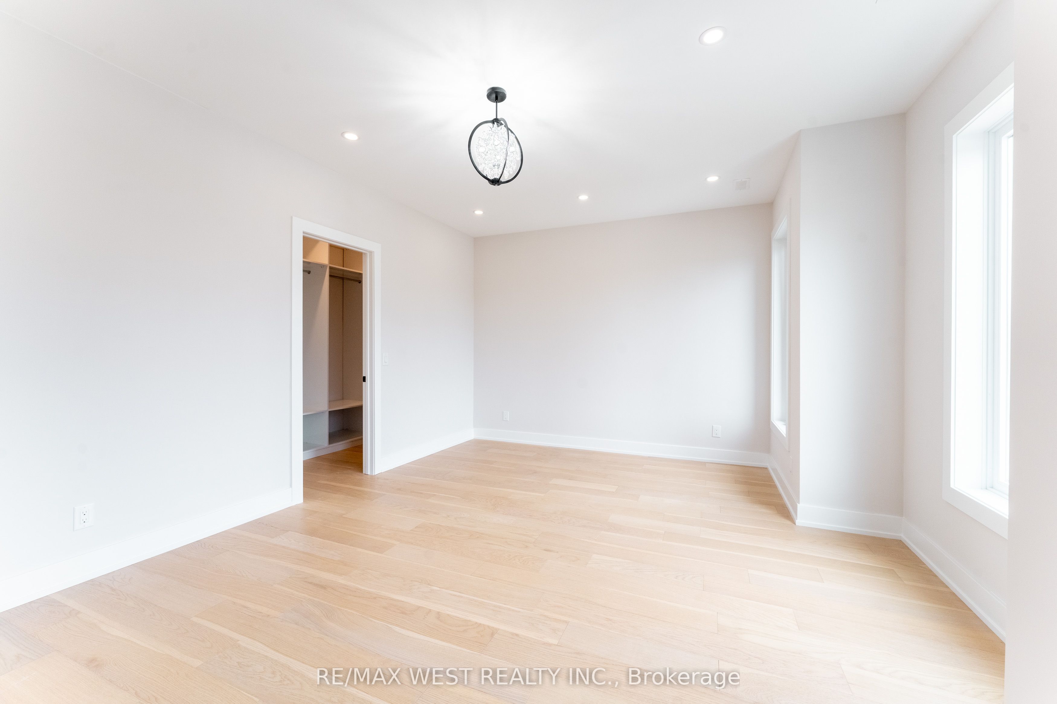 185 Riverview Boulevard Property Photo 25