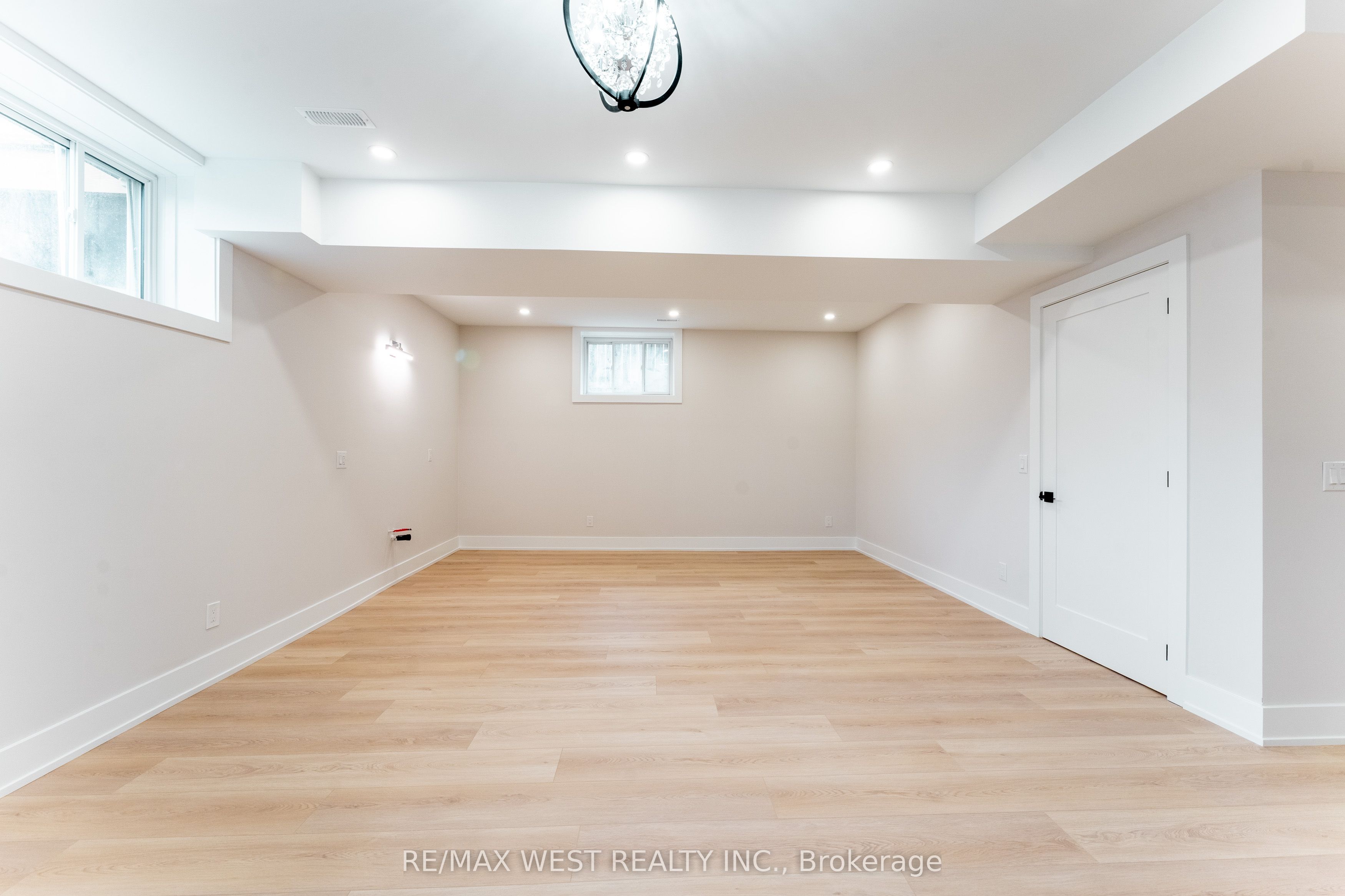 185 Riverview Boulevard Property Photo 37