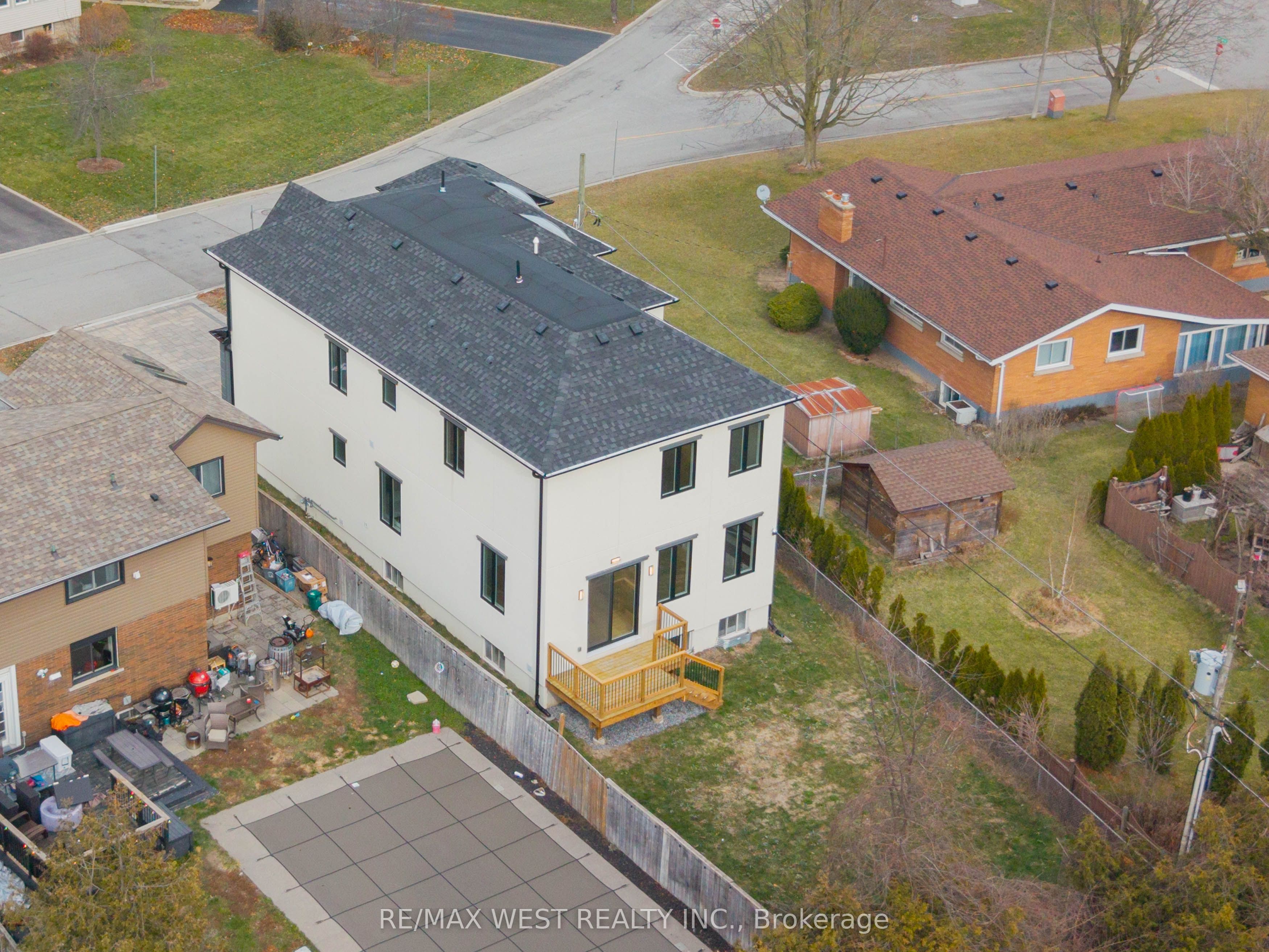 185 Riverview Boulevard Property Photo 42