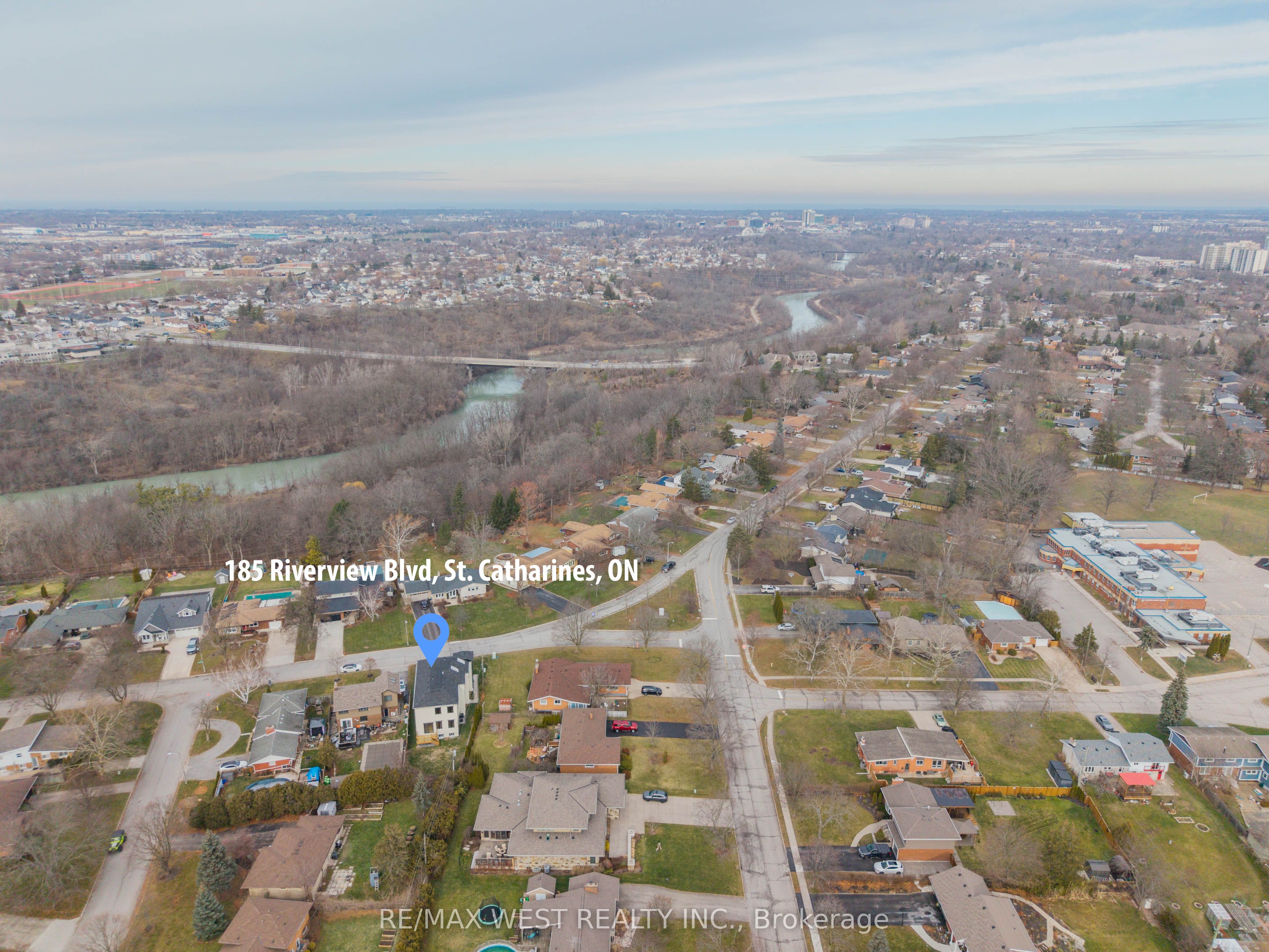 185 Riverview Boulevard Property Photo 44