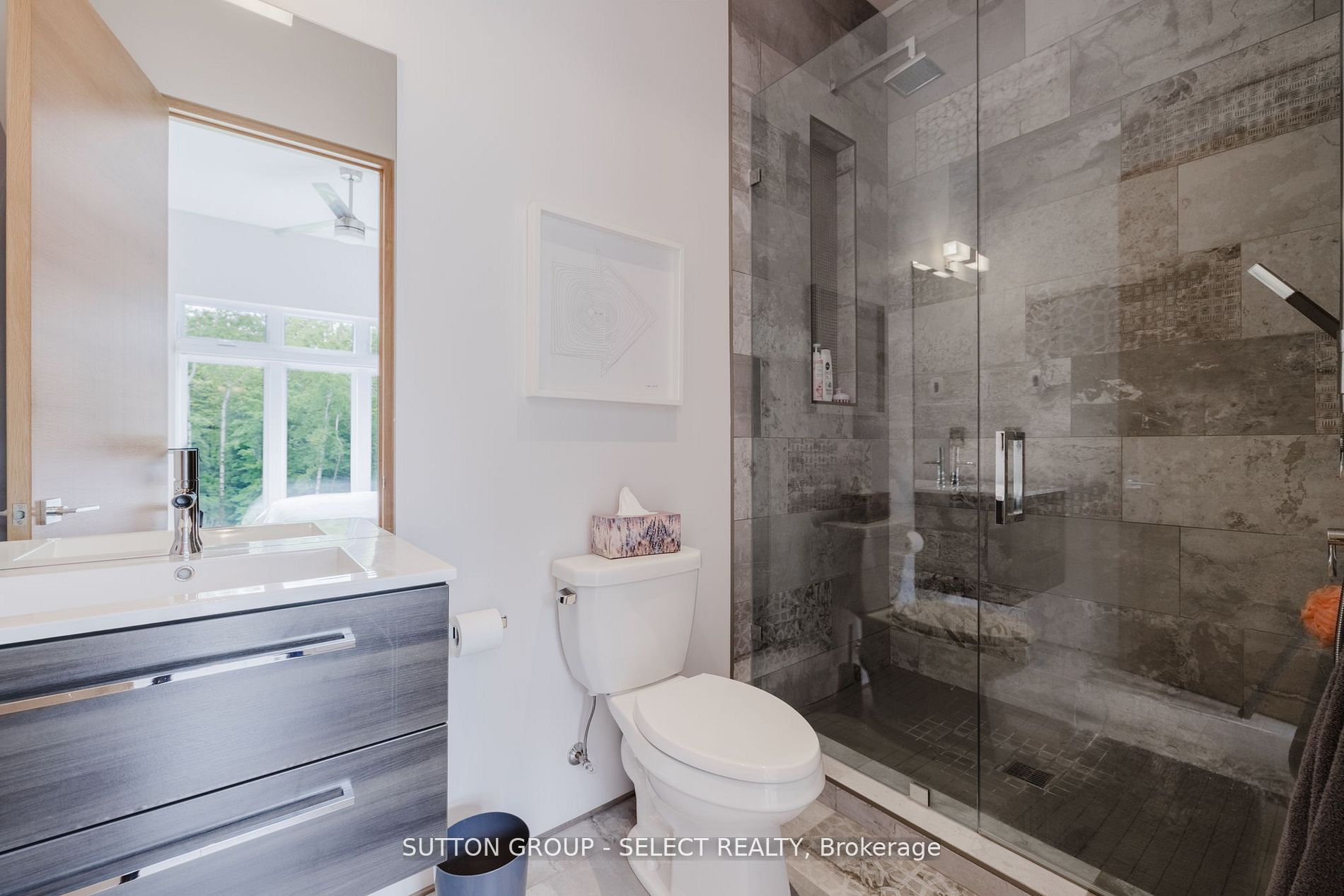 9385 Elviage Drive Property Photo 25