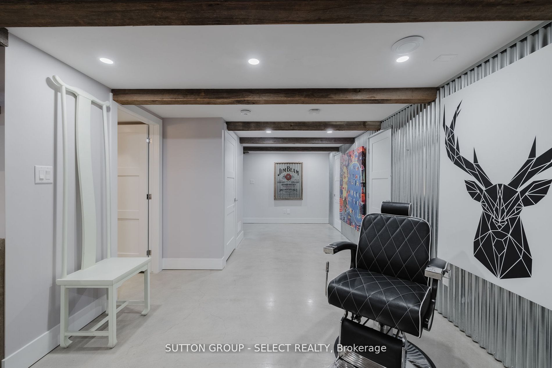 9385 Elviage Drive Property Photo 28