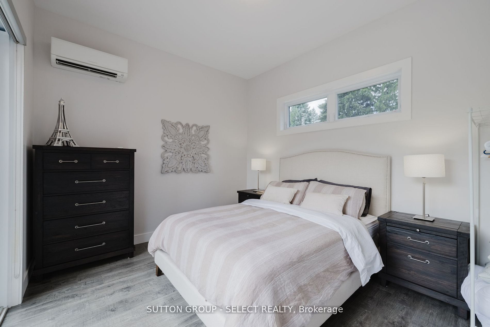 9385 Elviage Drive Property Photo 33