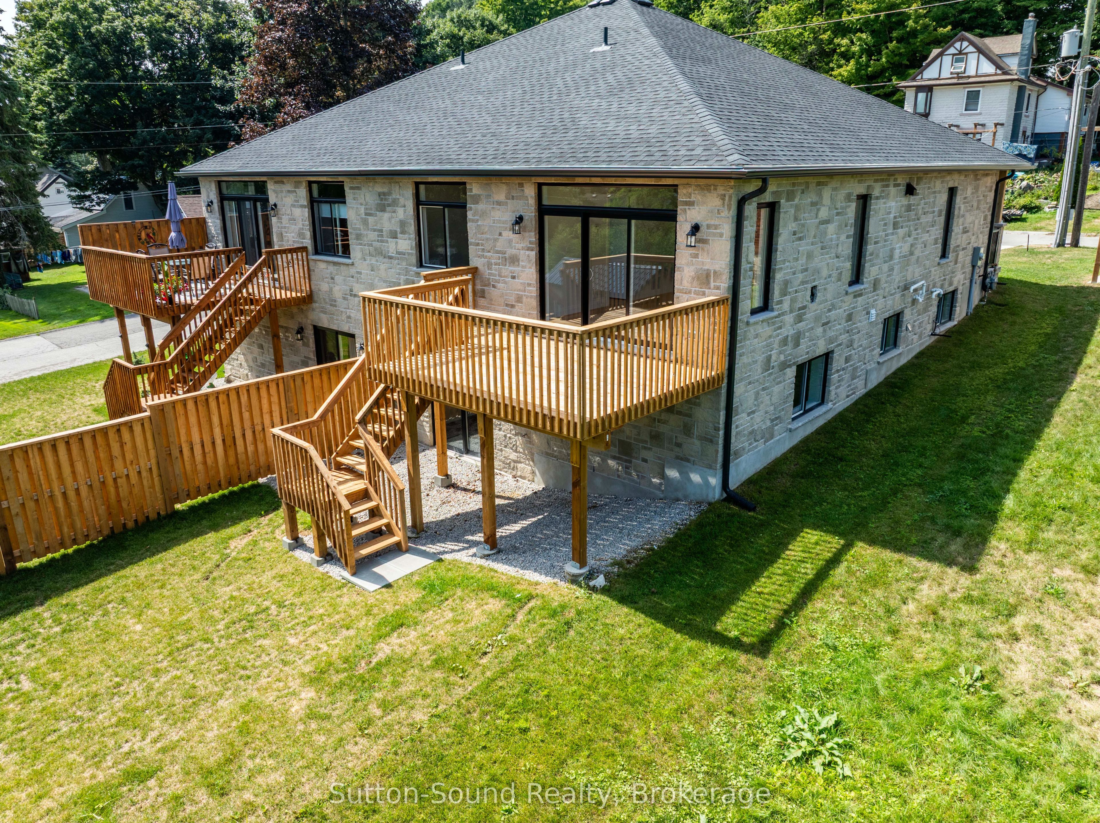 1815 5th Avenue W Property Photo 39