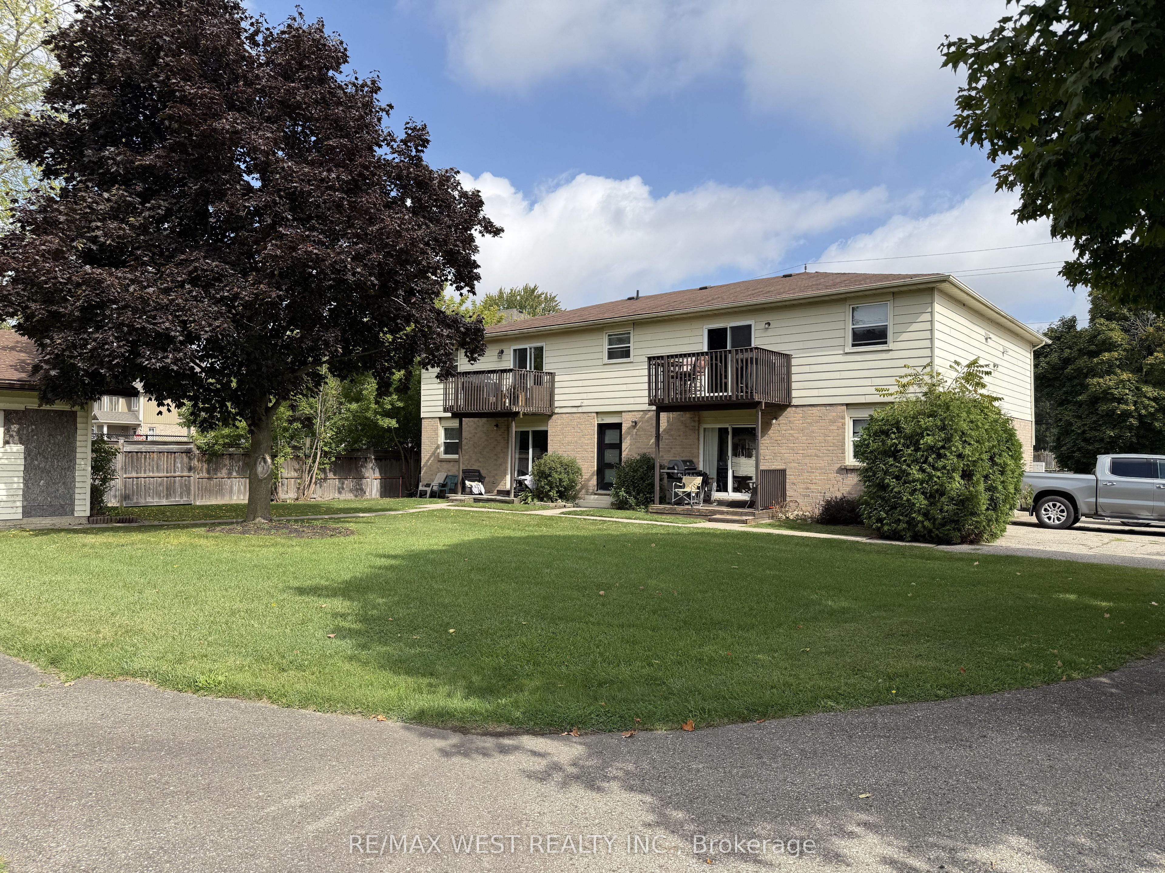 60 Willow Street Property Photo 2