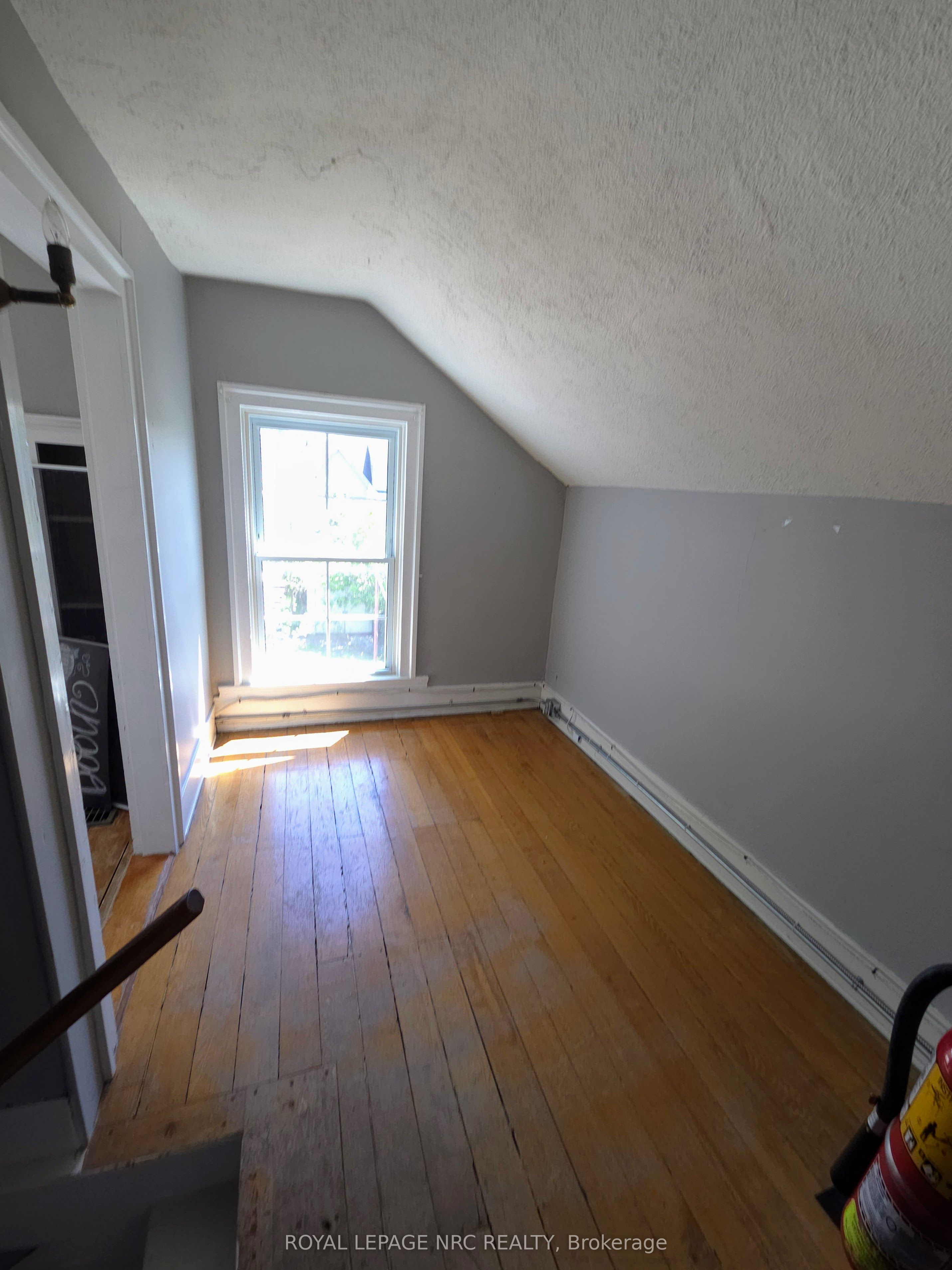 264 Ridge Road N Property Photo 27