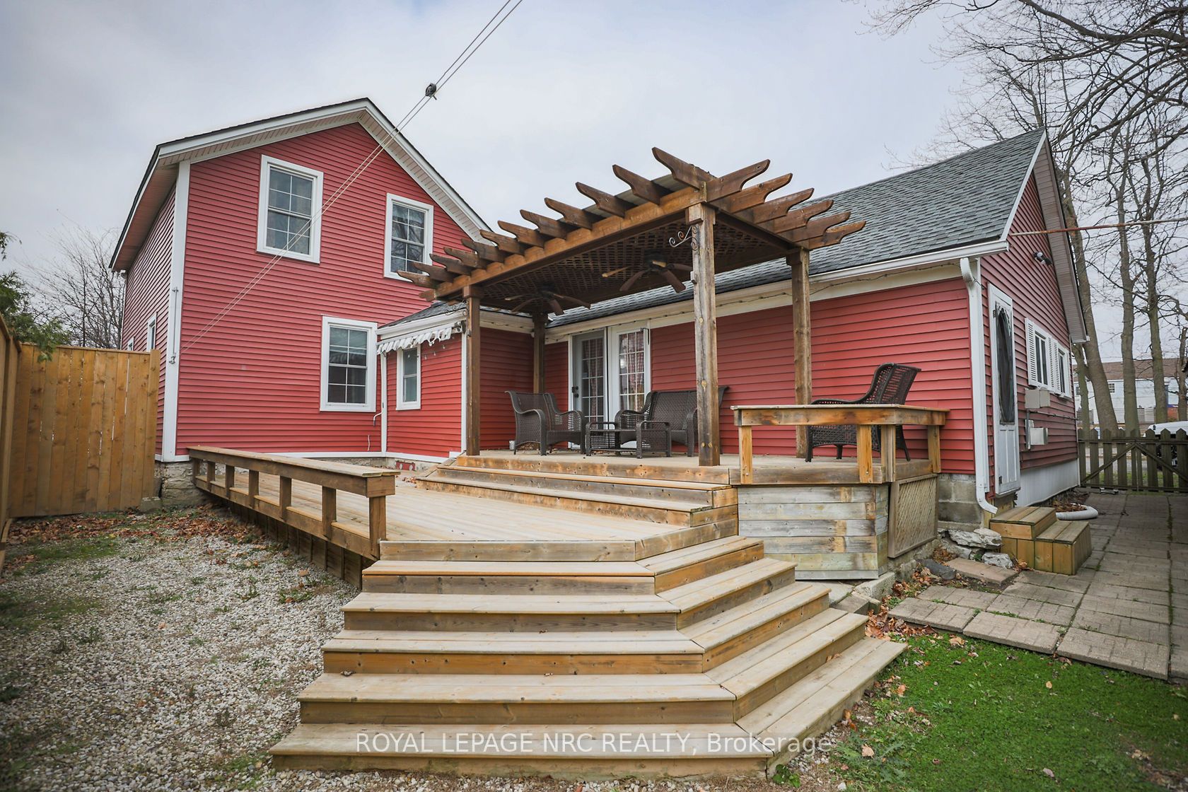 264 Ridge Road N Property Photo 25