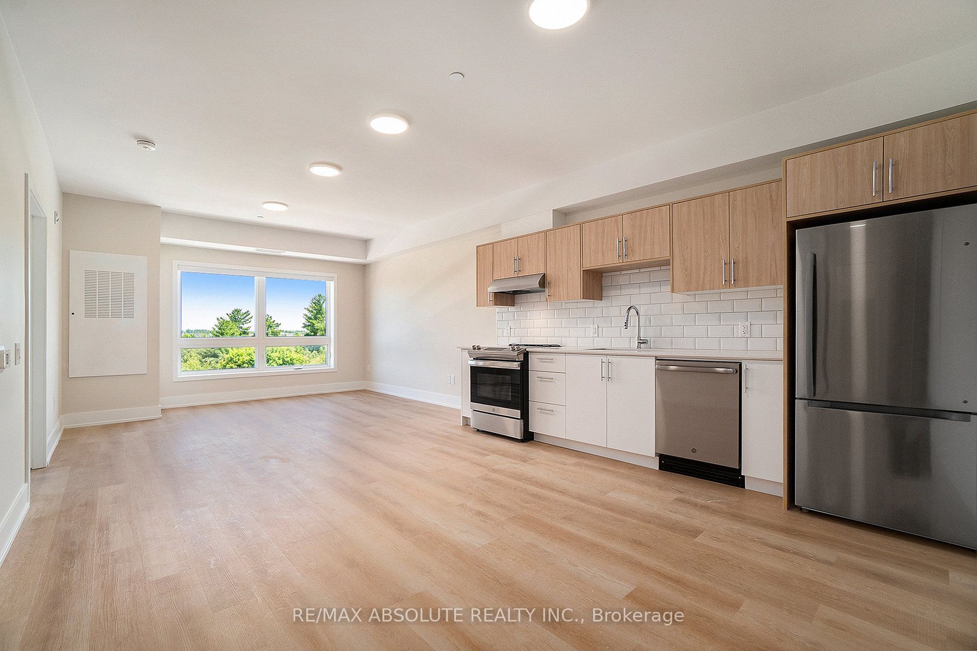 12b Thomas Street S 310 Property Photo 6