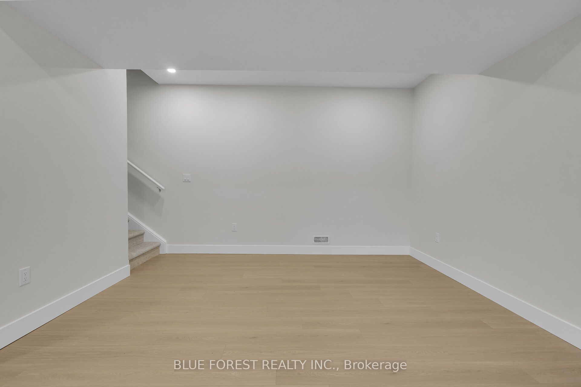 143 Marconi Court Property Photo 37