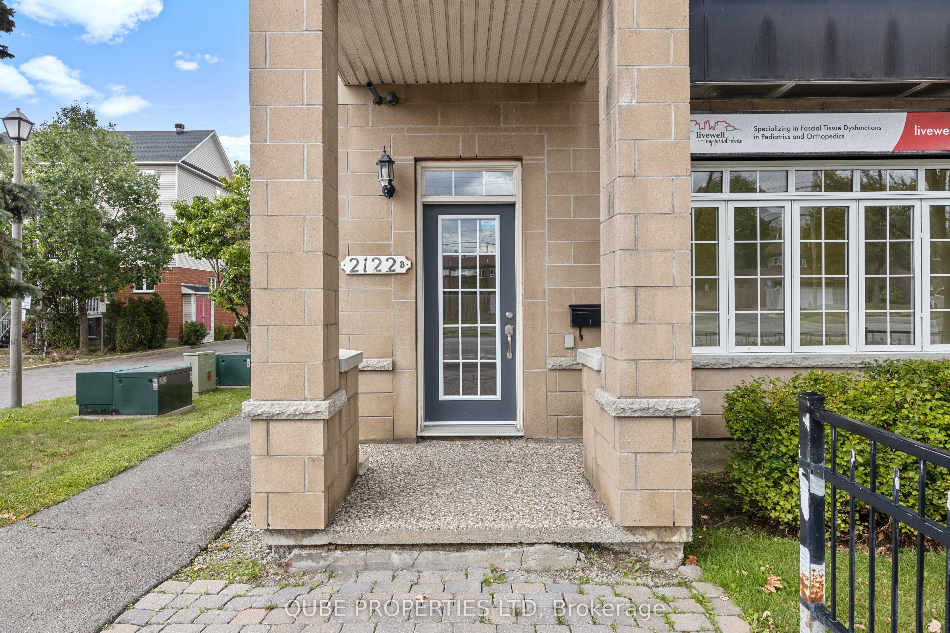 2122 Montreal Road B Property Photo 2