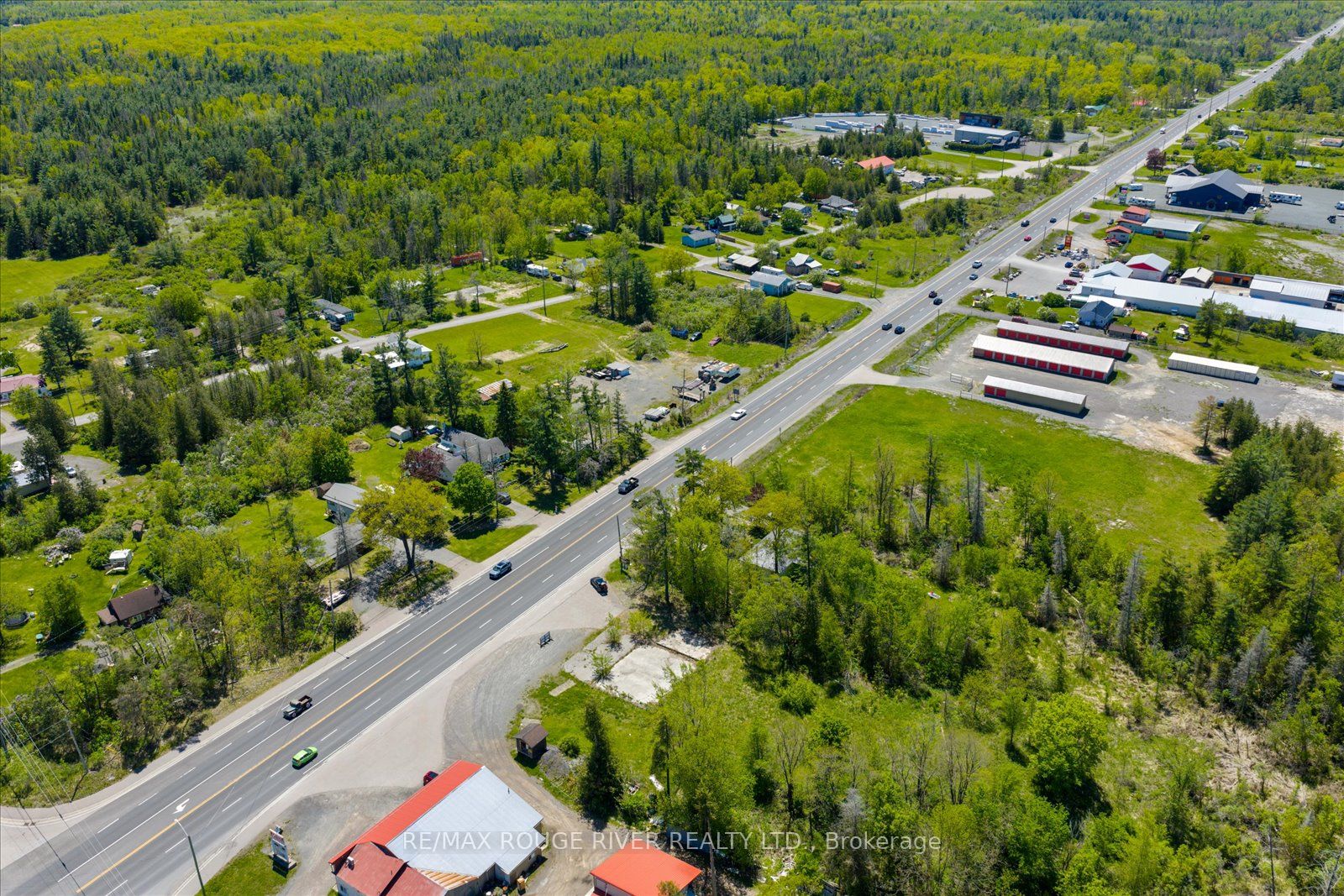 102405 Highway 7 Property Photo 5
