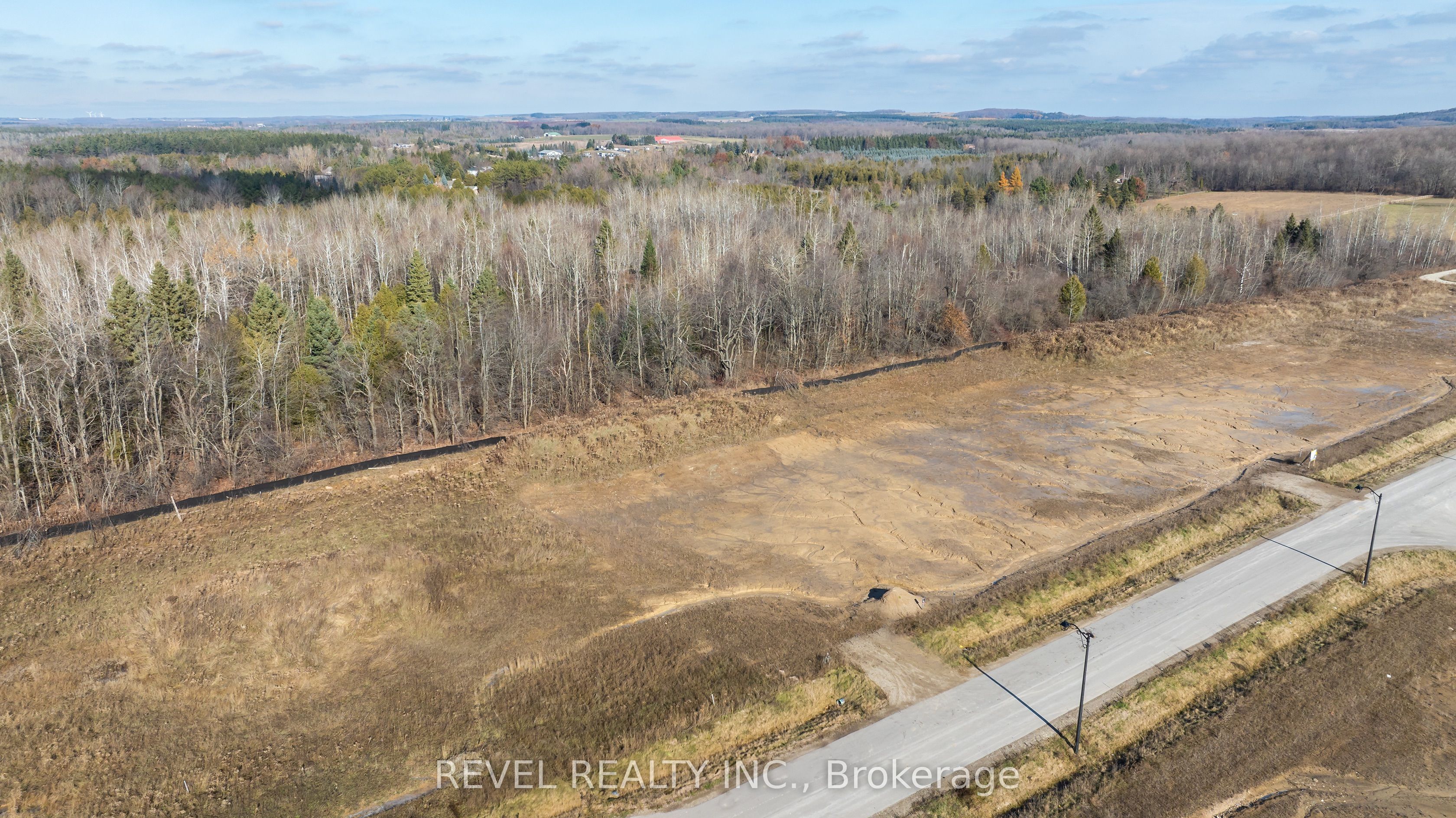 16 Private Berry Drive Property Photo 3