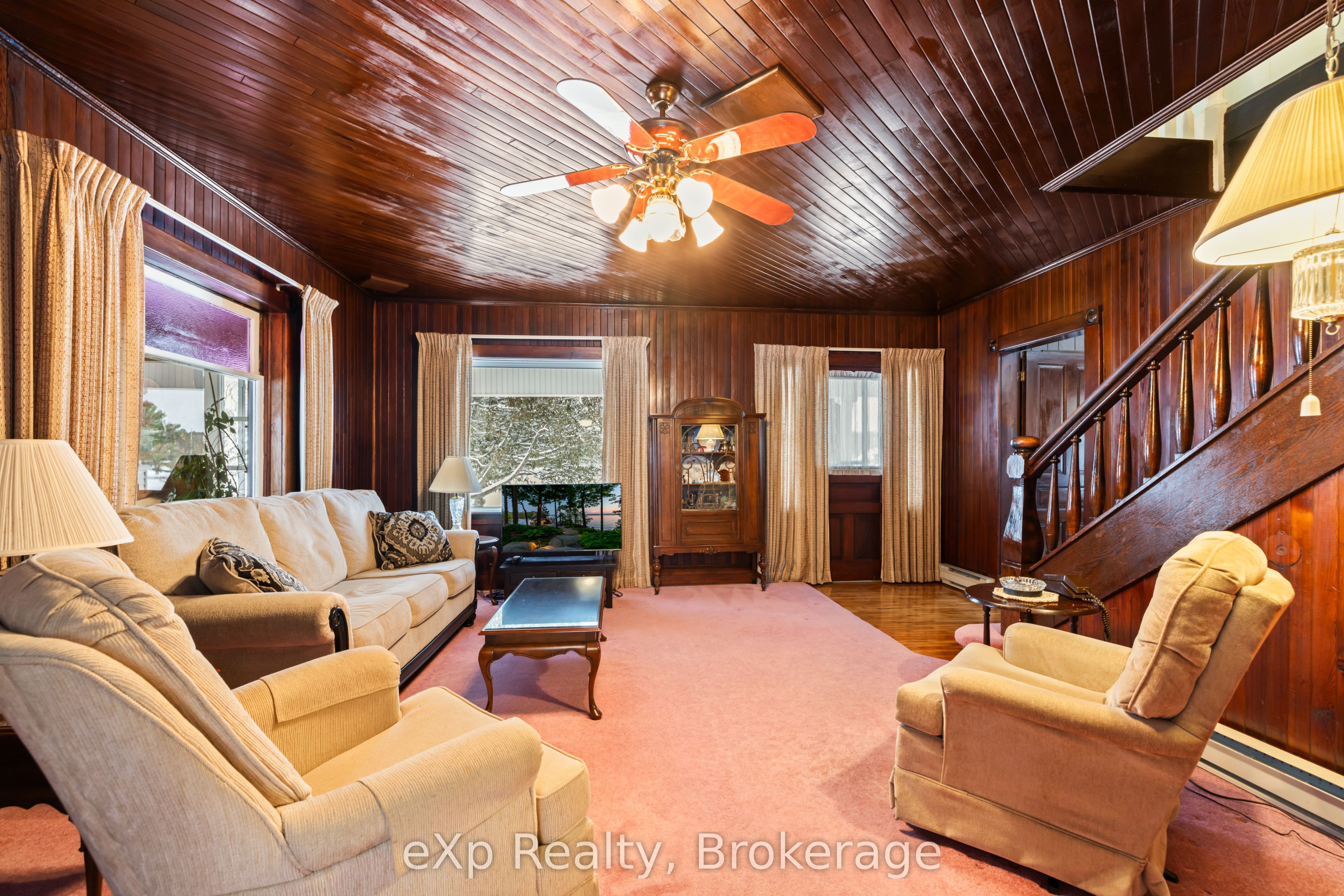 2 Henry Street Property Photo 17