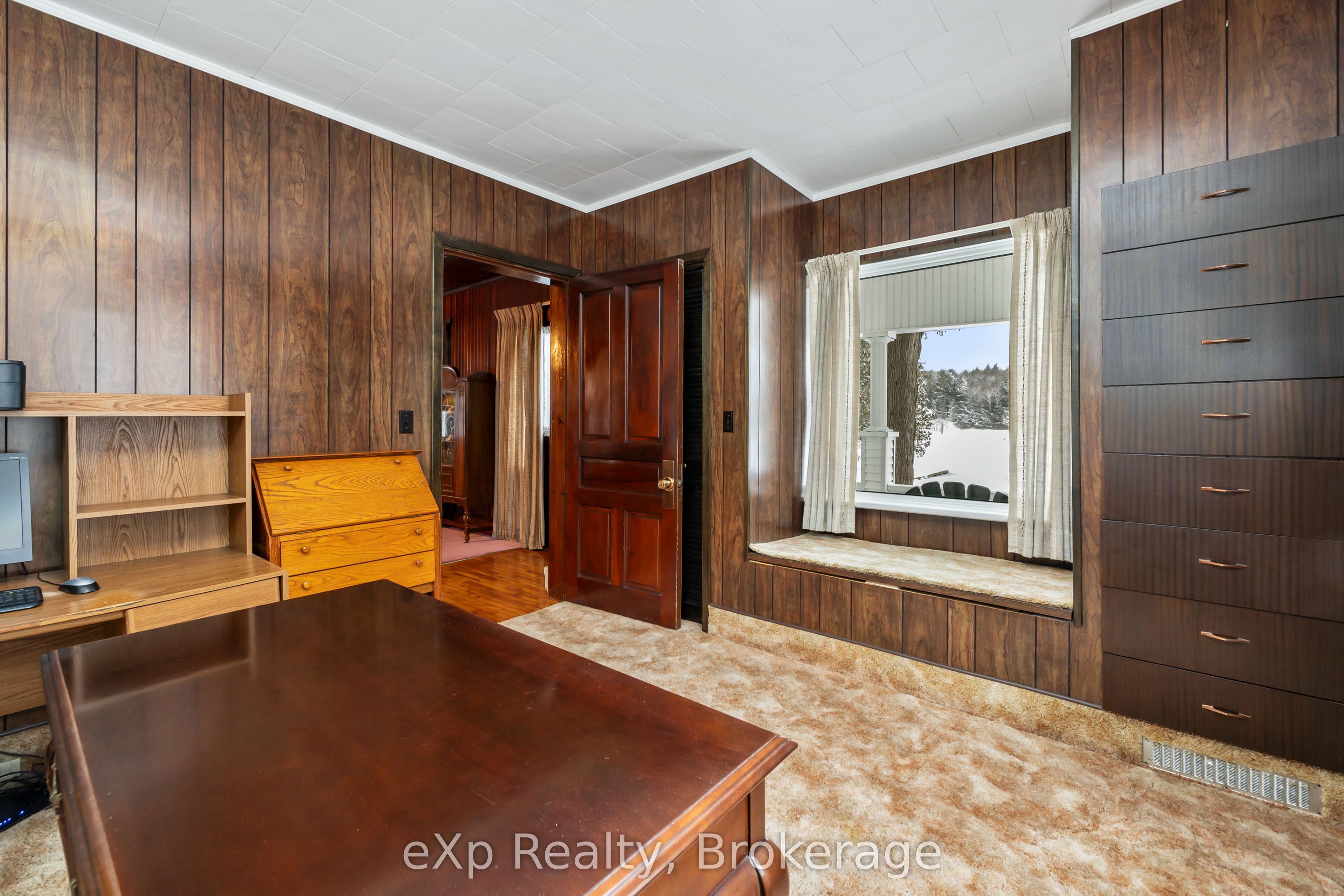 2 Henry Street Property Photo 21