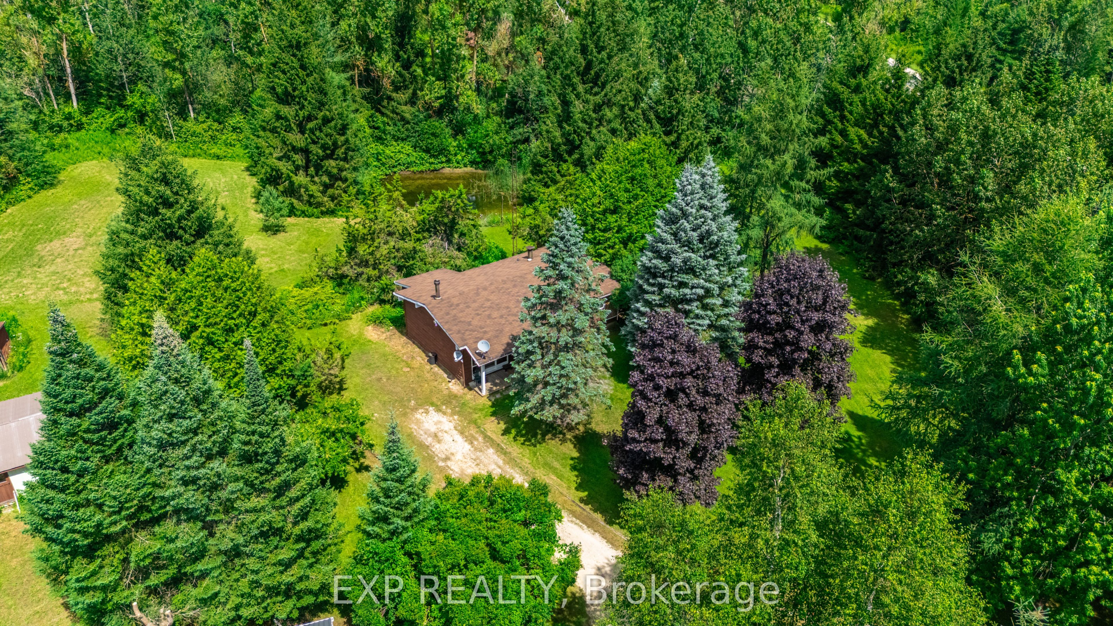 111490 Grey County Road 14 Property Photo 1