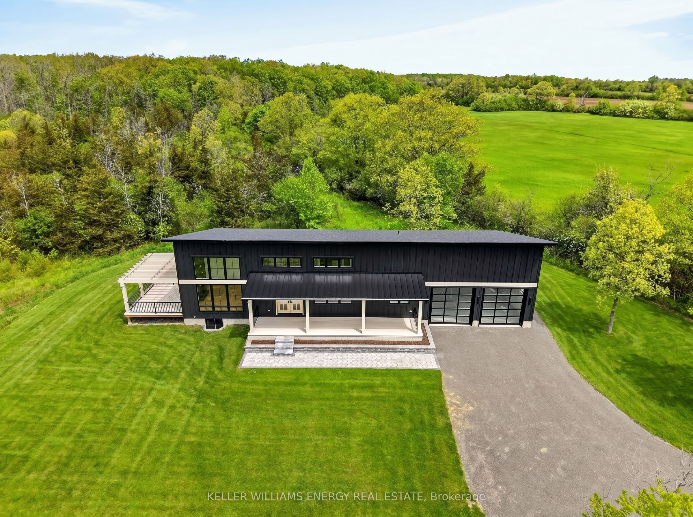 1032 Burr Road Property Photo 1