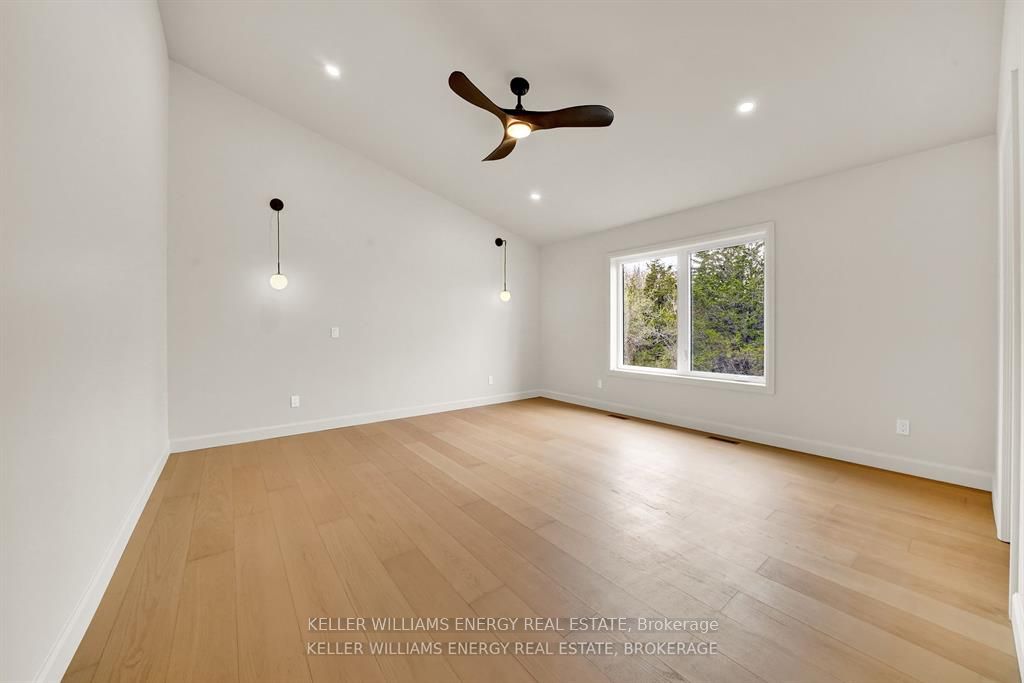 1032 Burr Road Property Photo 13