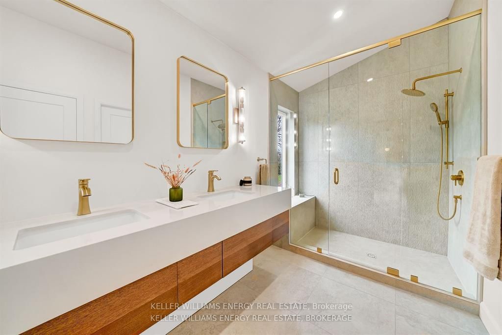 1032 Burr Road Property Photo 14