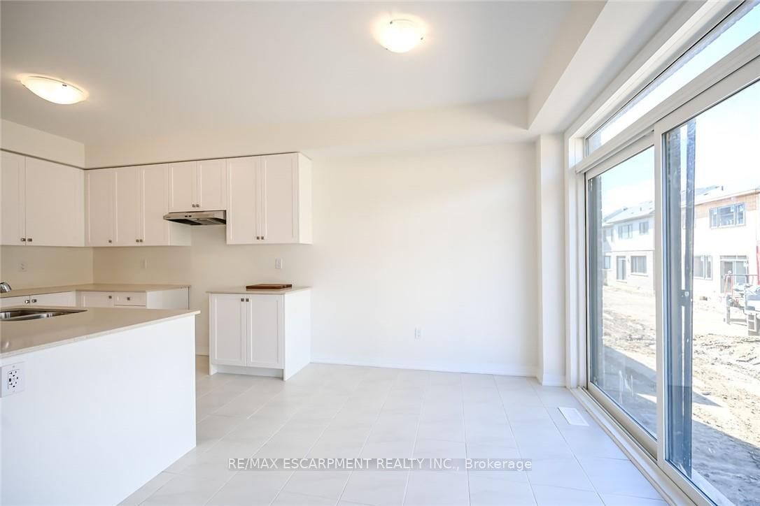 377 Provident Way Property Photo 13
