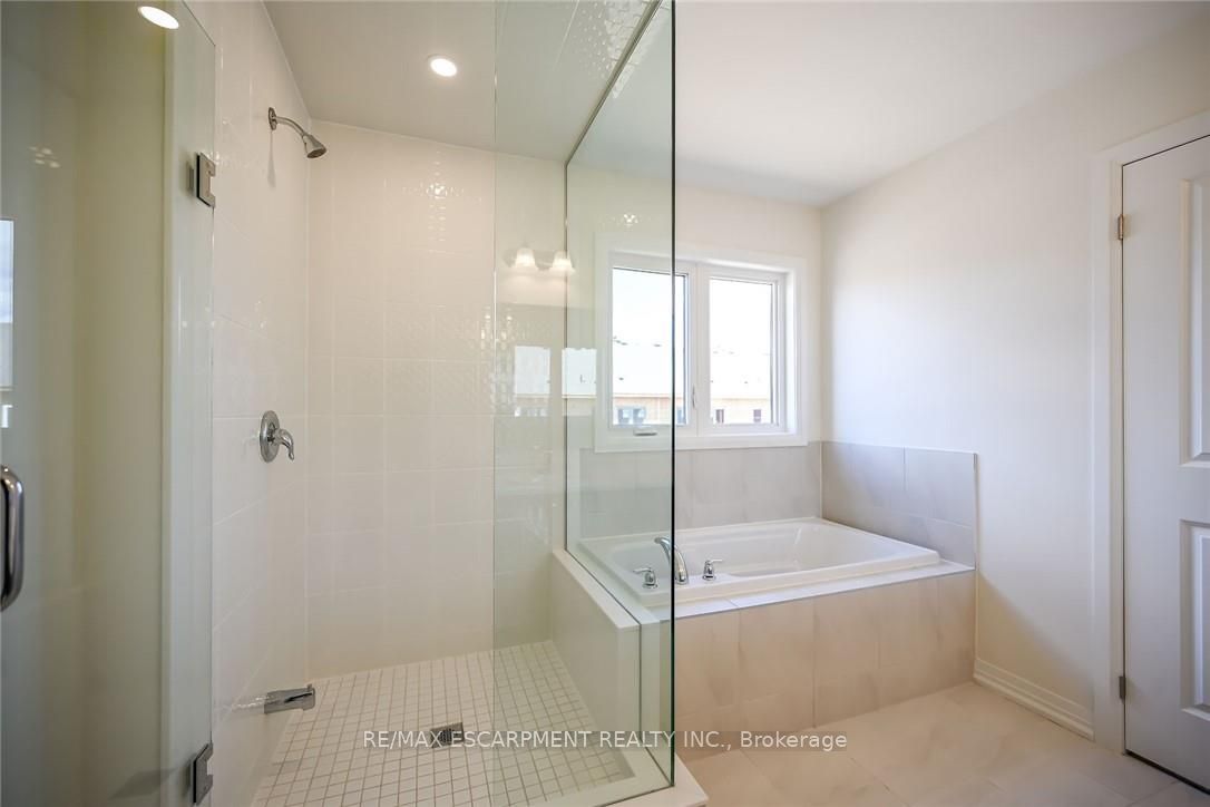 377 Provident Way Property Photo 31