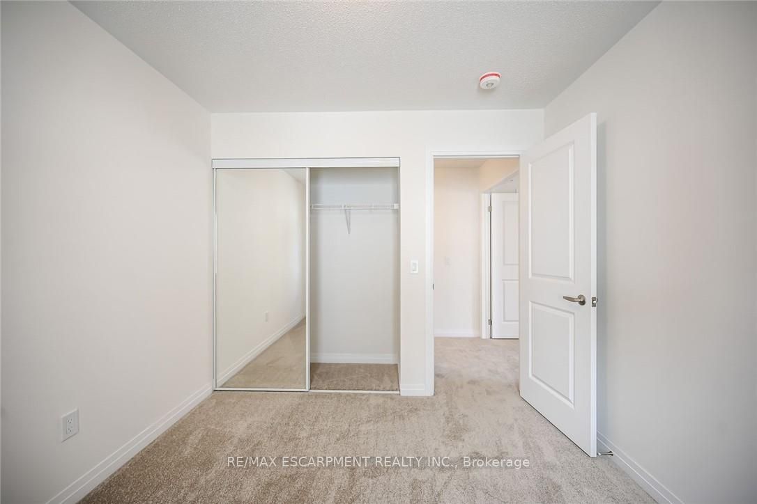 377 Provident Way Property Photo 36