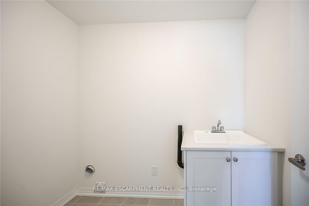 377 Provident Way Property Photo 44