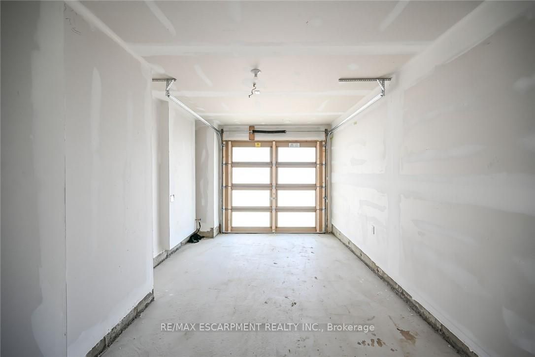 377 Provident Way Property Photo 46