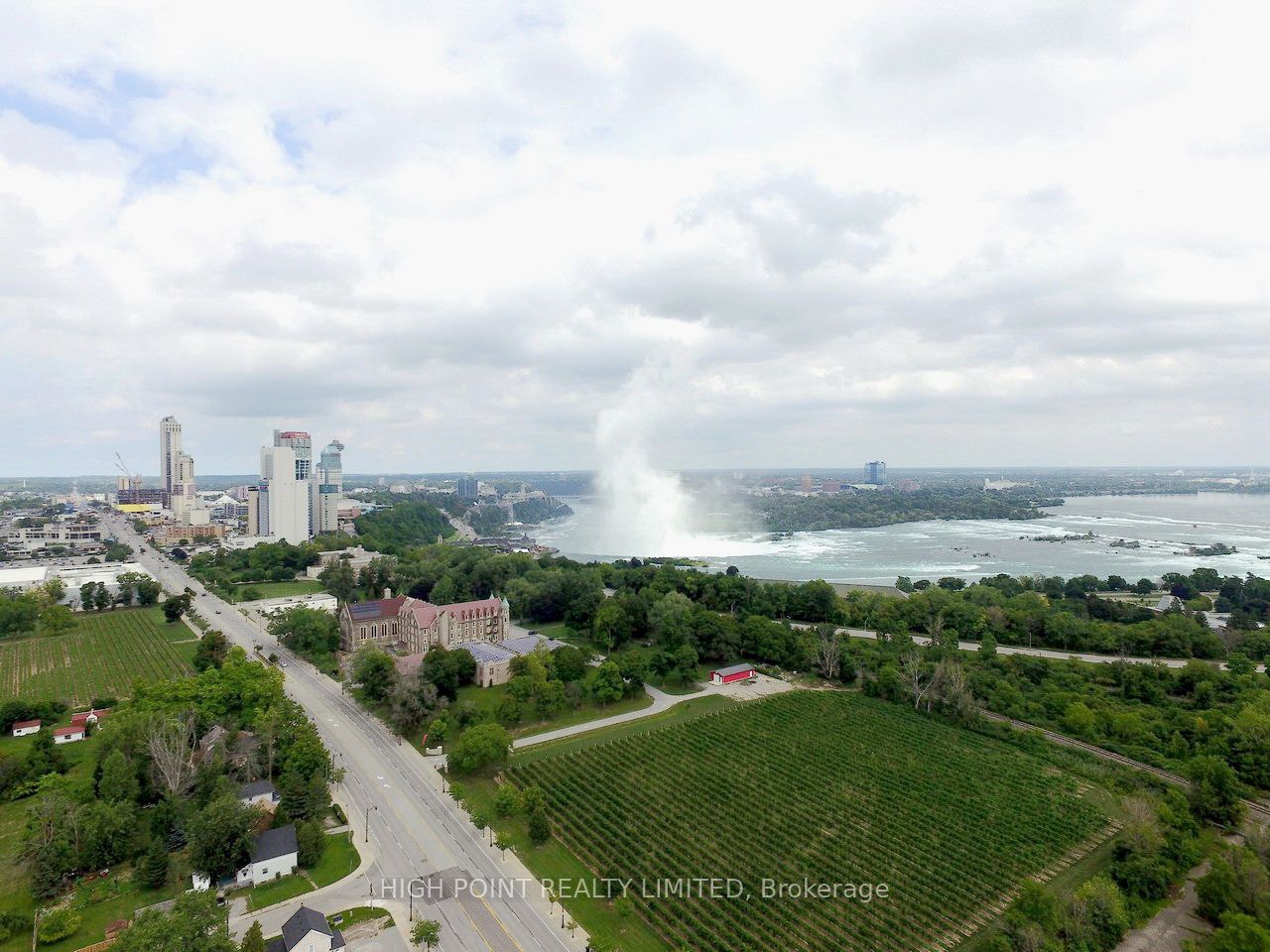 5544 Mcleod Road Property Photo 4