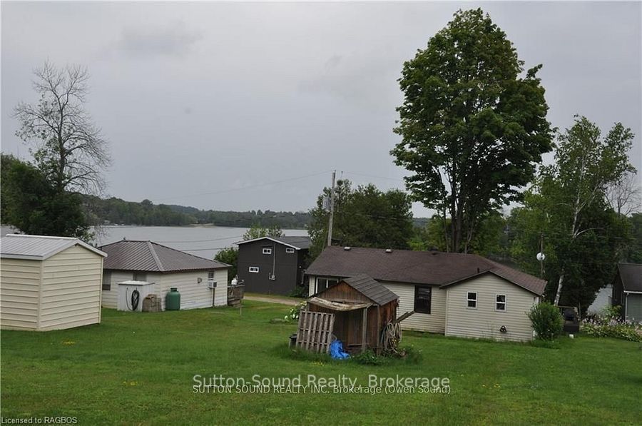 41 Islandview Drive Property Photo 5