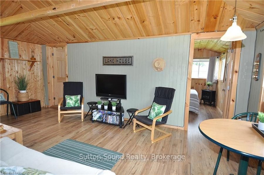 41 Islandview Drive Property Photo 9