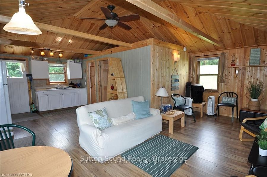 41 Islandview Drive Property Photo 16