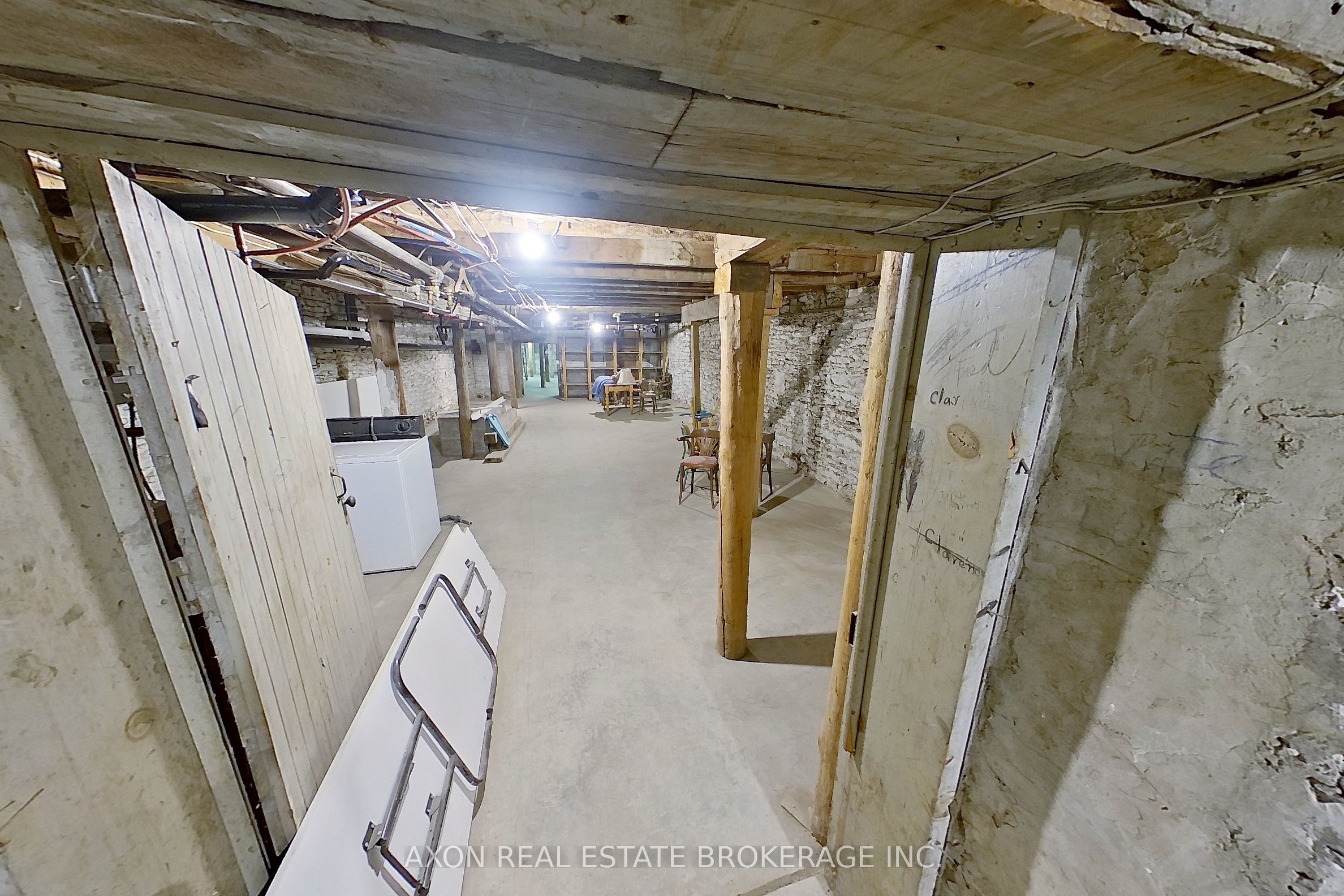 280 Front Street Property Photo 21