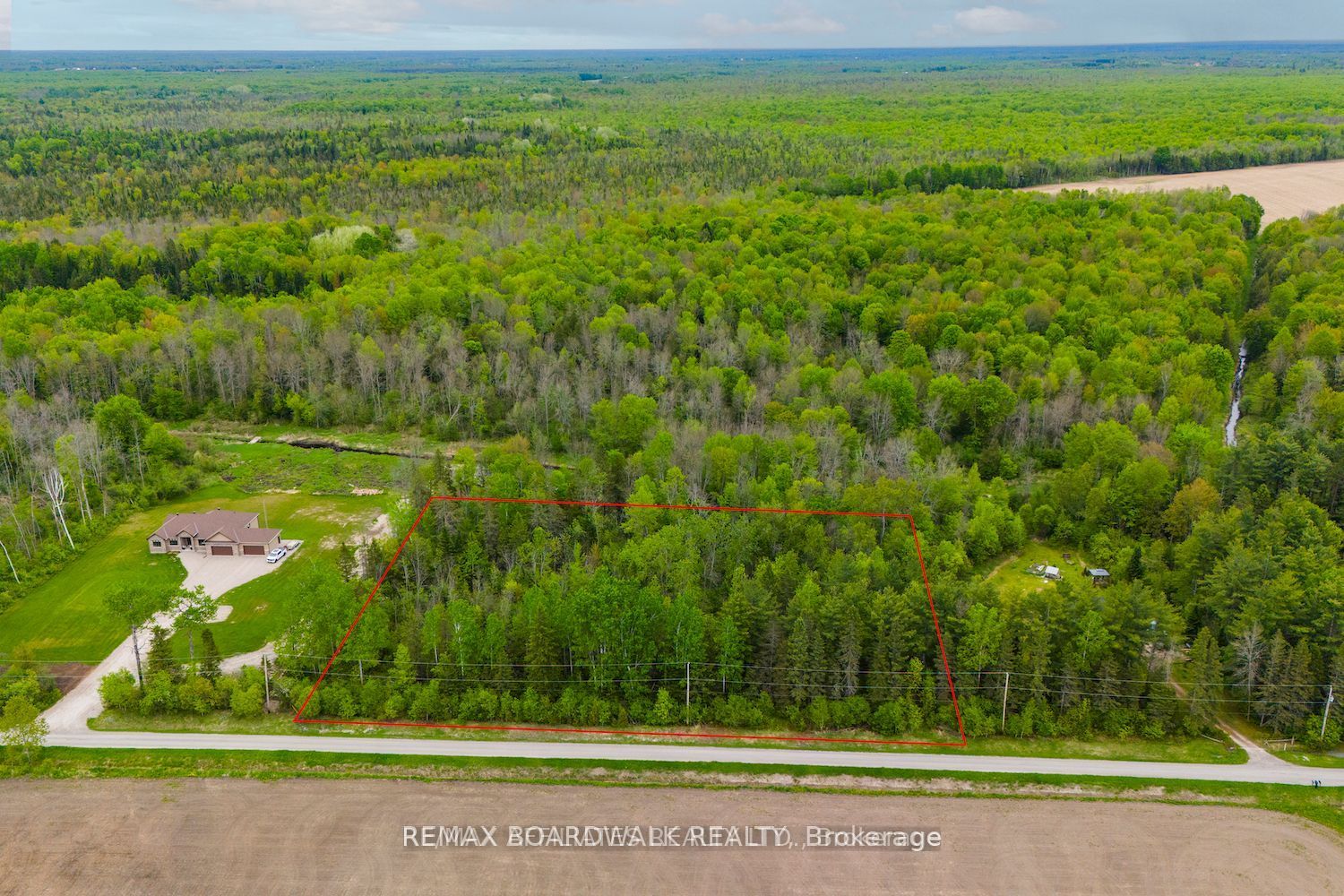 00 Drummond Conc. 5b Road Property Photo 5