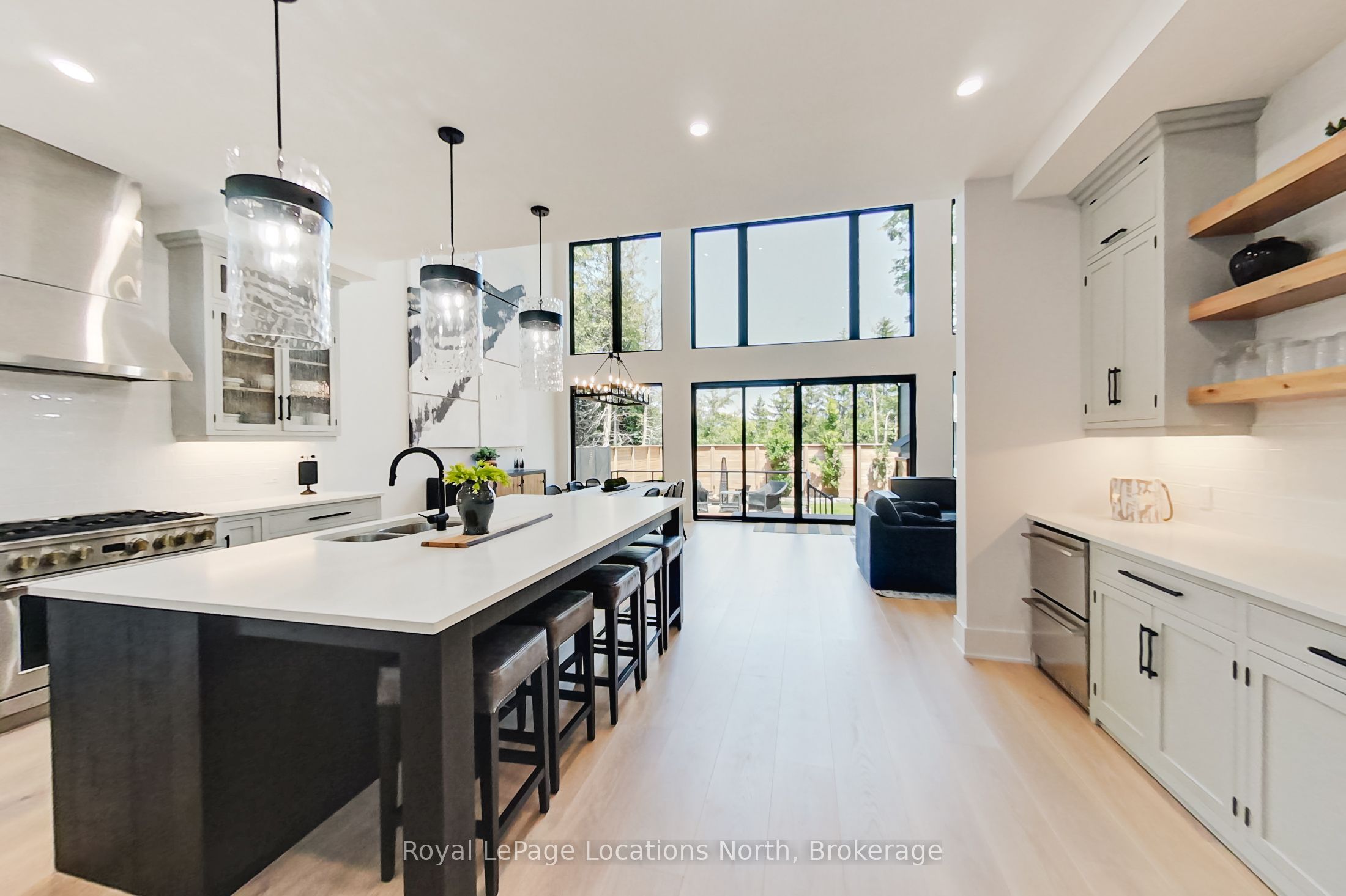 74 Arthur Street E Property Photo 7