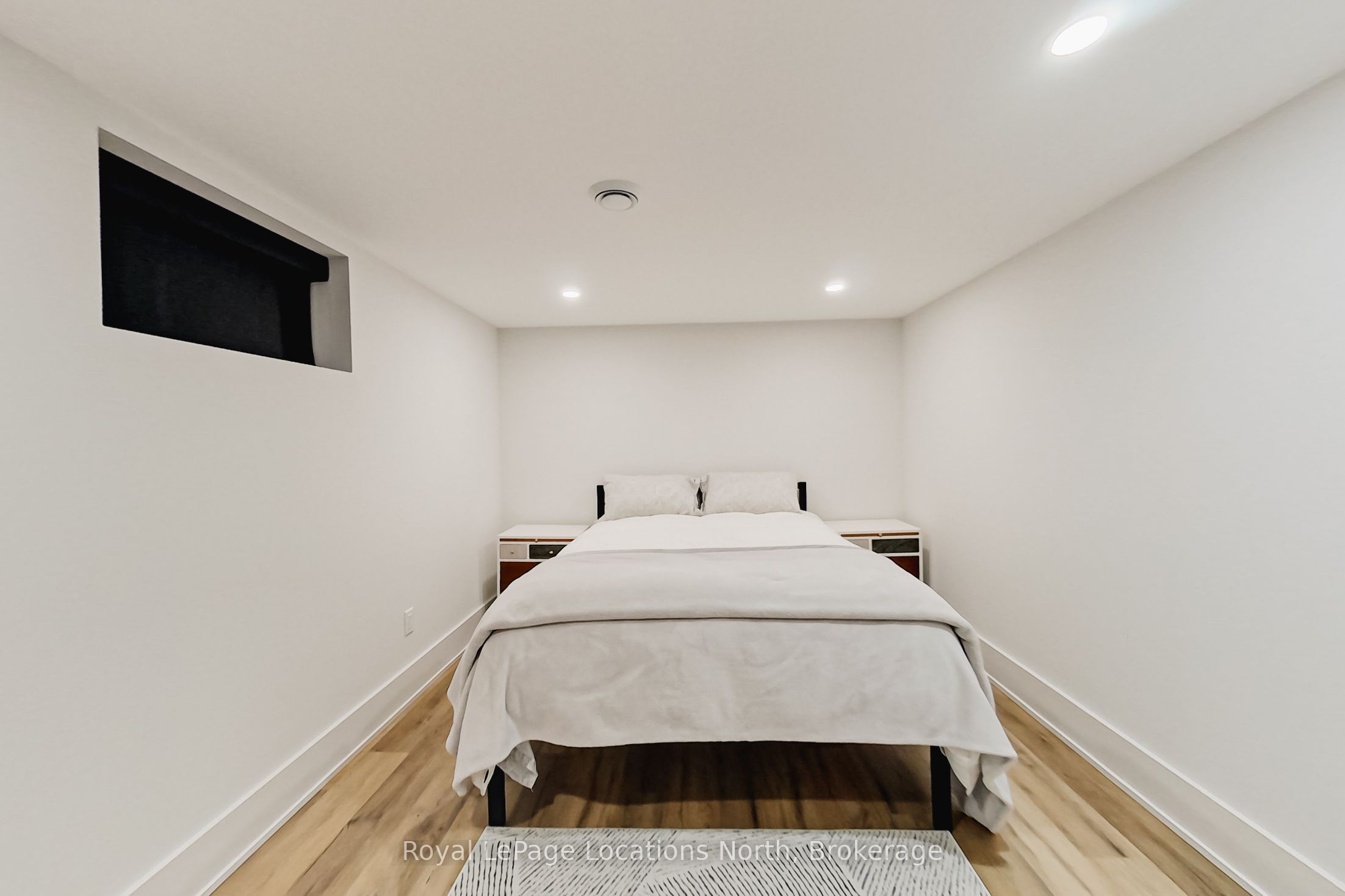 74 Arthur Street E Property Photo 30