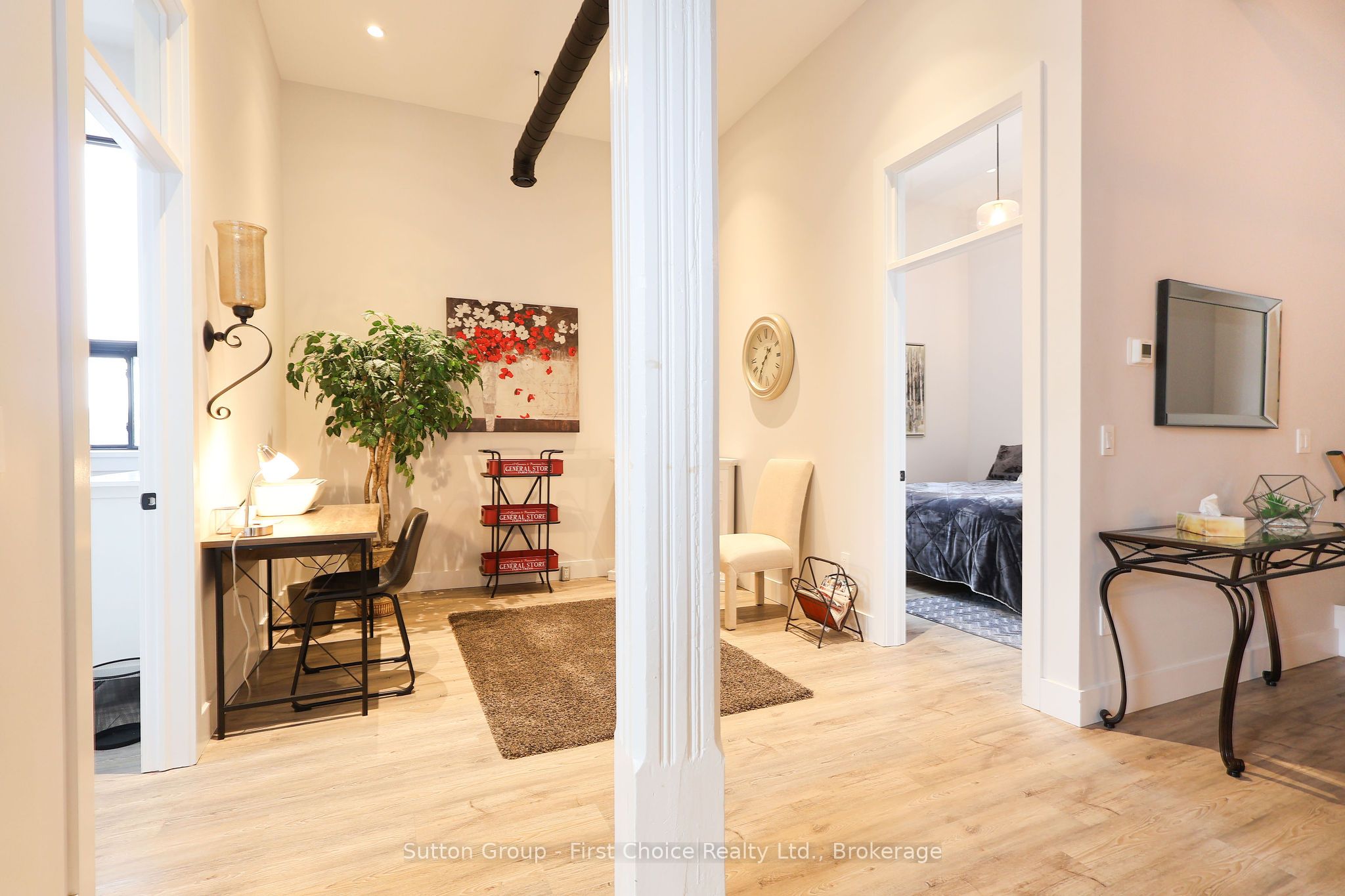 100 Queen Street E Property Photo 8